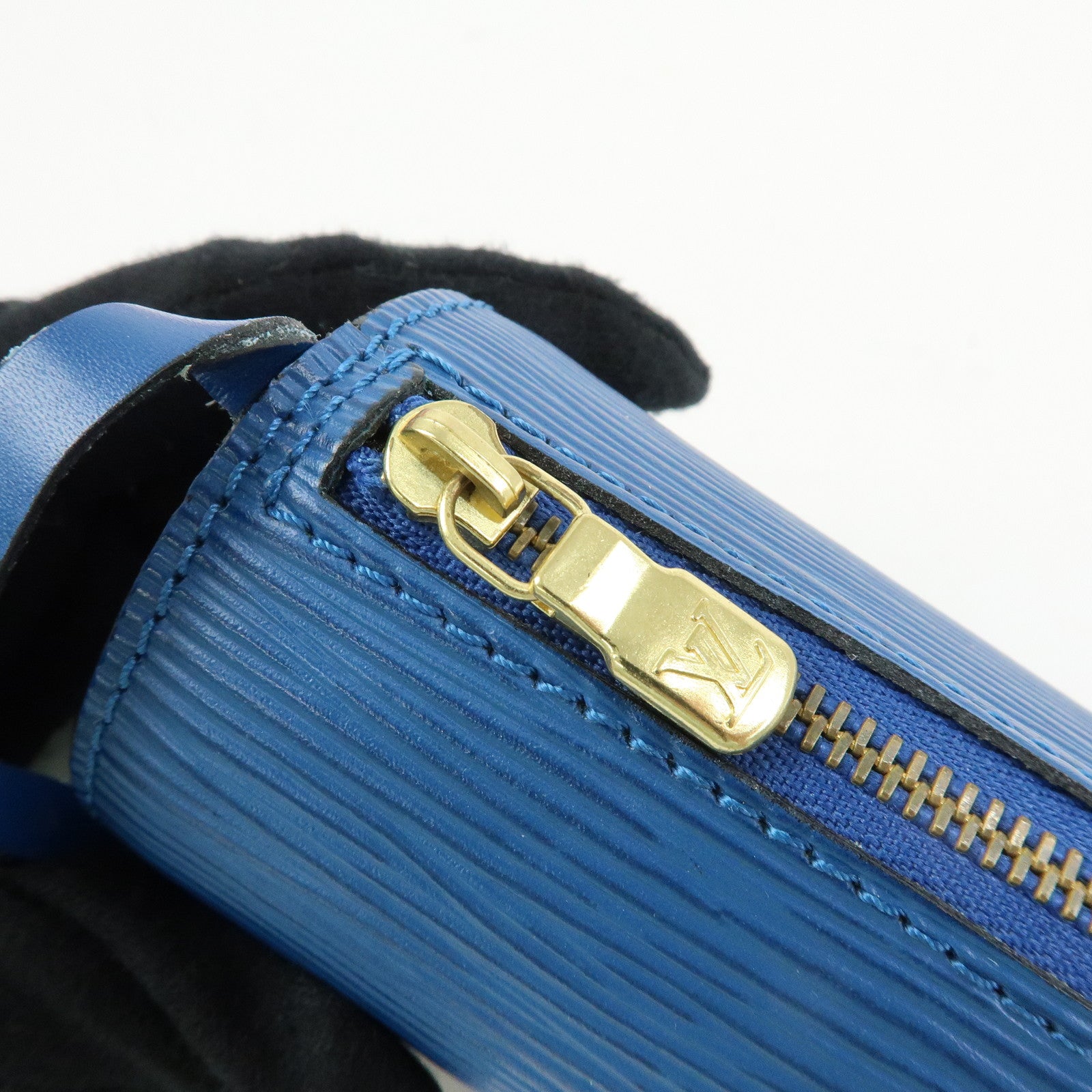 Louis Vuitton Epi Set of 2 Leather Soufflot Pouch Red Blue