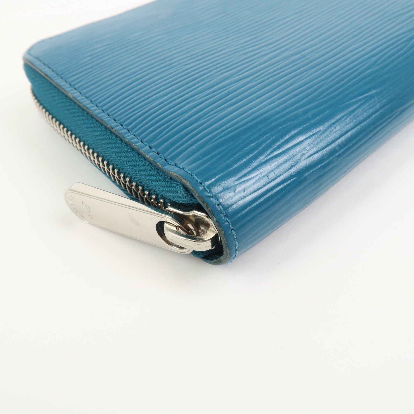 Louis Vuitton Epi Leather Zippy Long Wallet Cyan Blue M60311