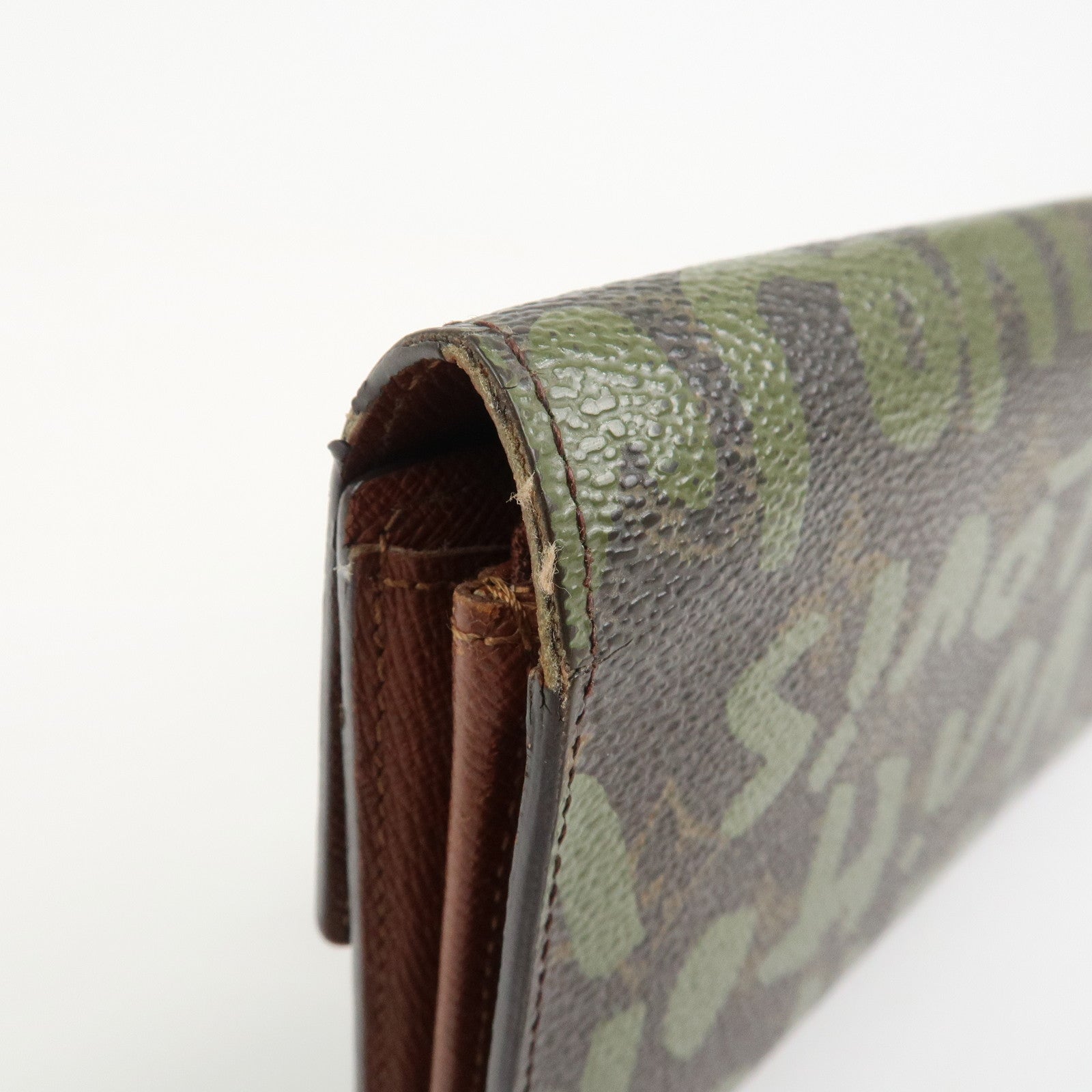 Louis Vuitton Monogram Graffiti Portefeuille Sarah Wallet M92188