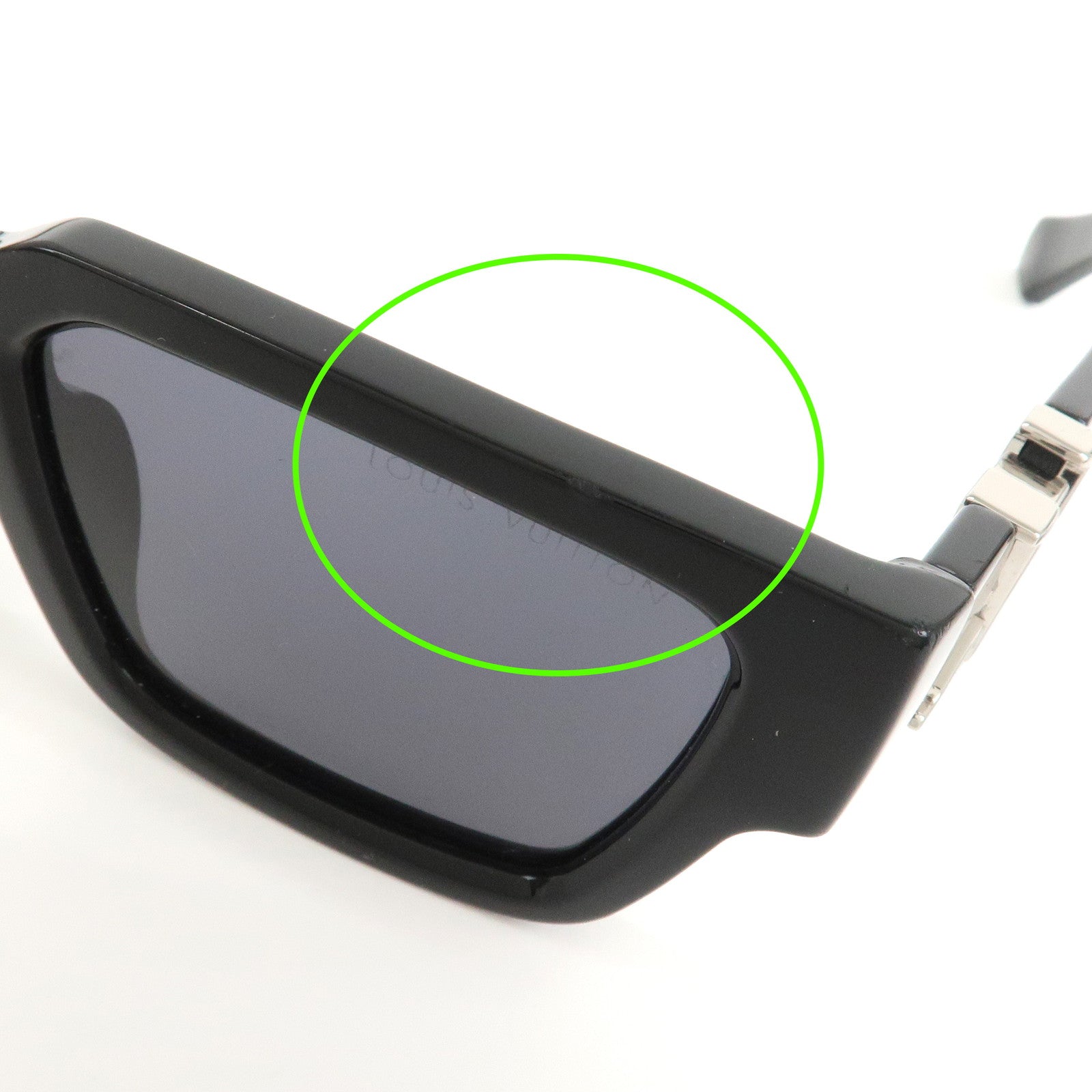 Louis Vuitton LV Sleek Square Plastic Sunglasses Black Z2178E
