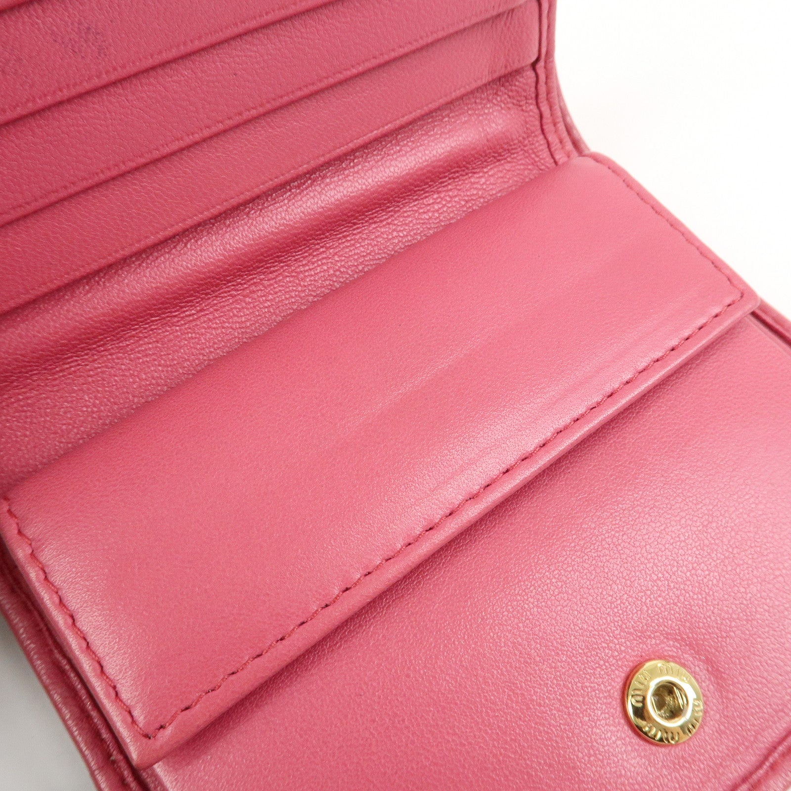 MIU MIU Matelasse Nappa Leather Compact Wallet Pink 5MV204