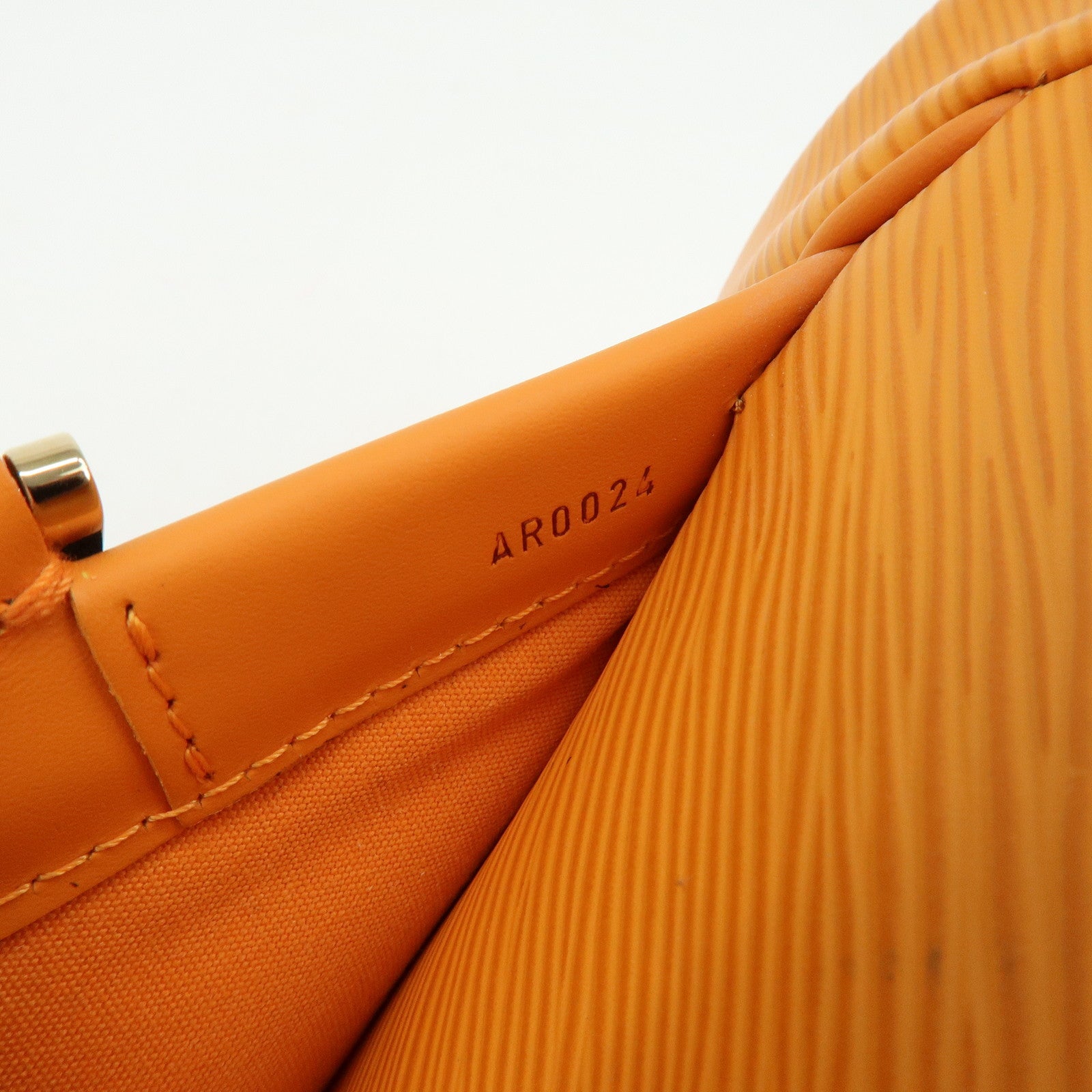 Louis Vuitton Epi Leather Danura MM 2Way Bag Mandarin M5910H