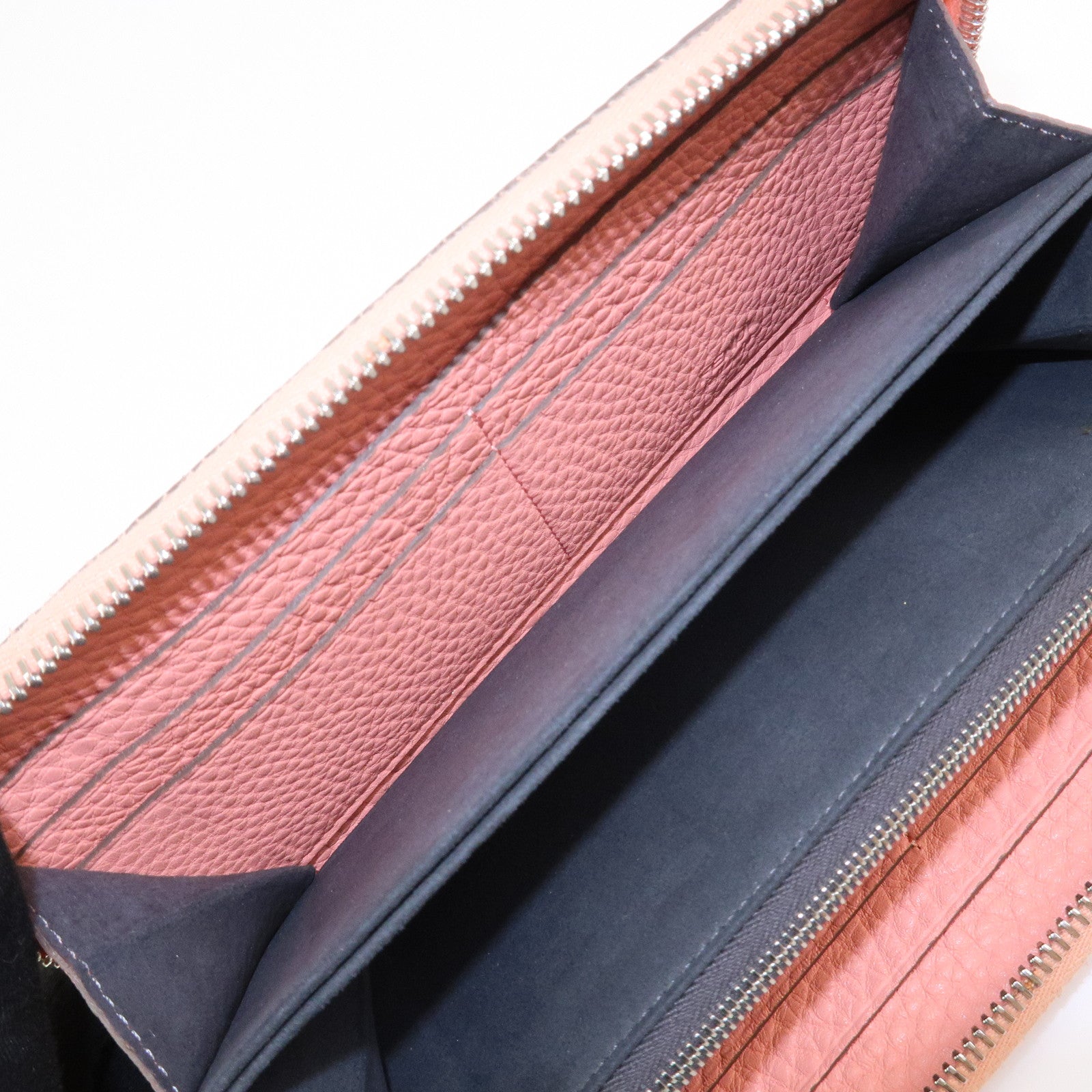 FENDI Leather Round Zippy Long Wallet Pink 8M0299
