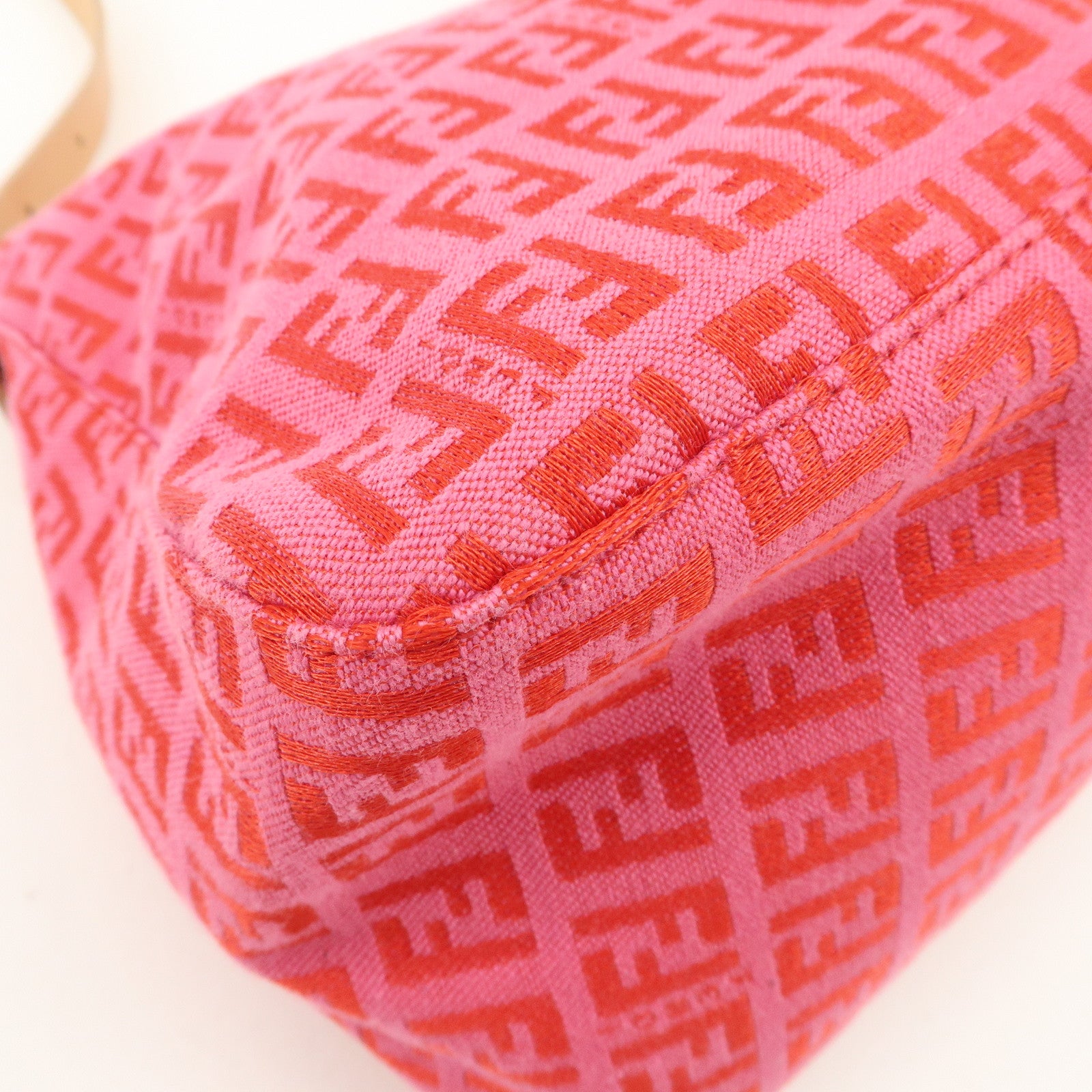 FENDI Mamma Baguette Zucchino Canvas Leather Shoulder Bag Pink