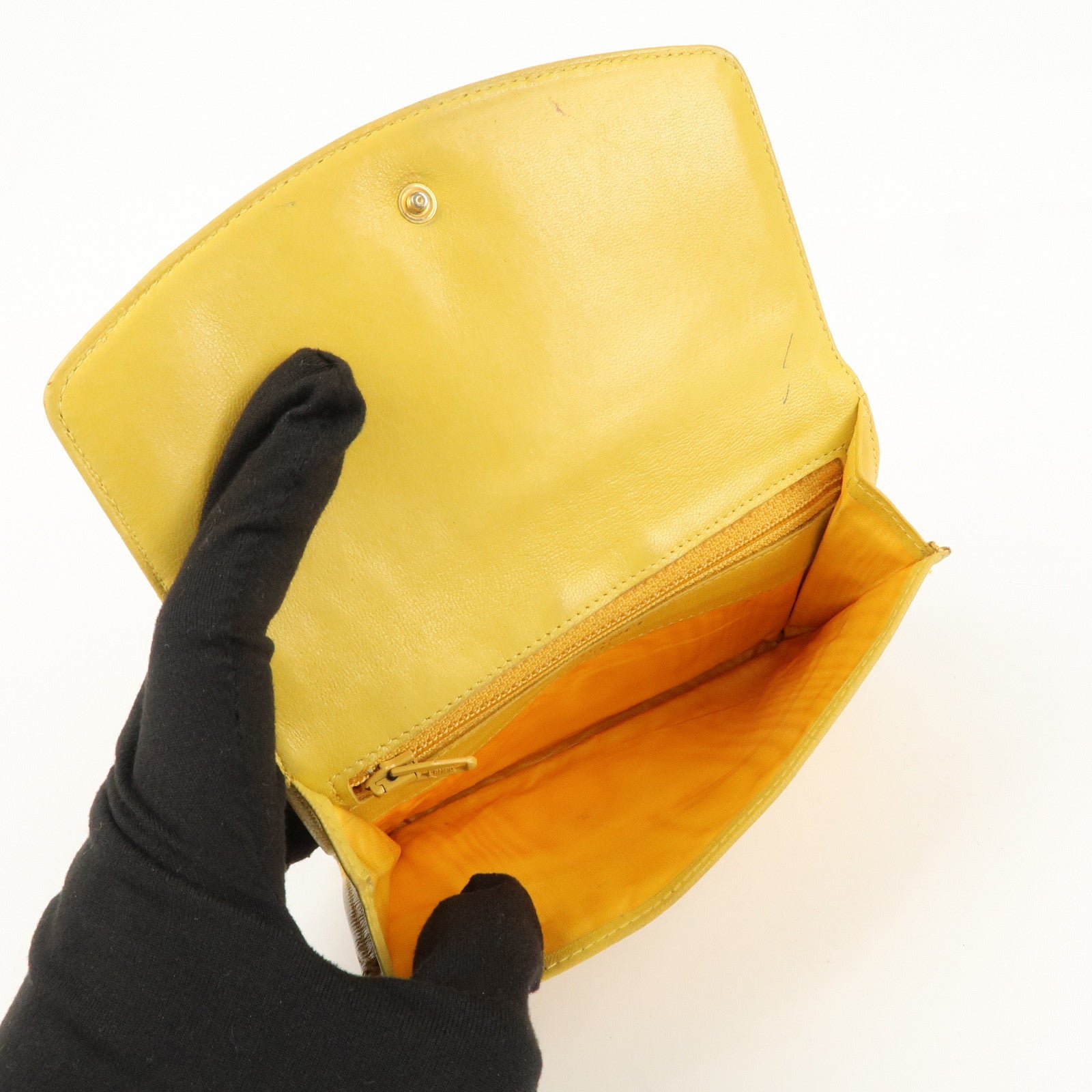 CHANEL COCO Mark Caviarskin Bi-Fold Card Case Coin Case 4072657 Used