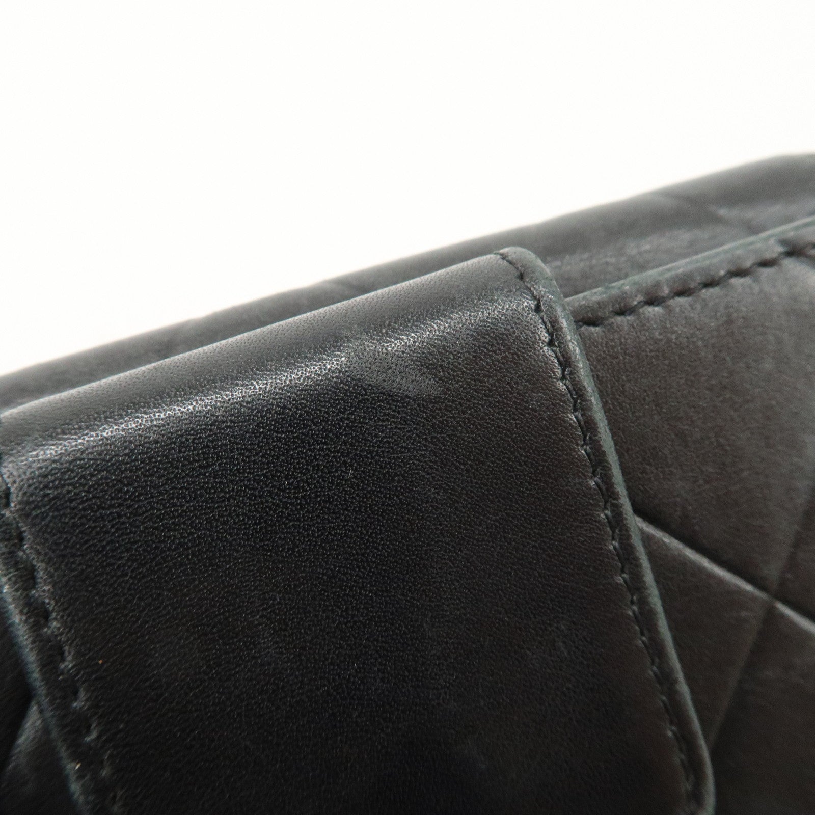 CHANEL Logo Matelasse Lamb Skin Bi-fold Wallet Black