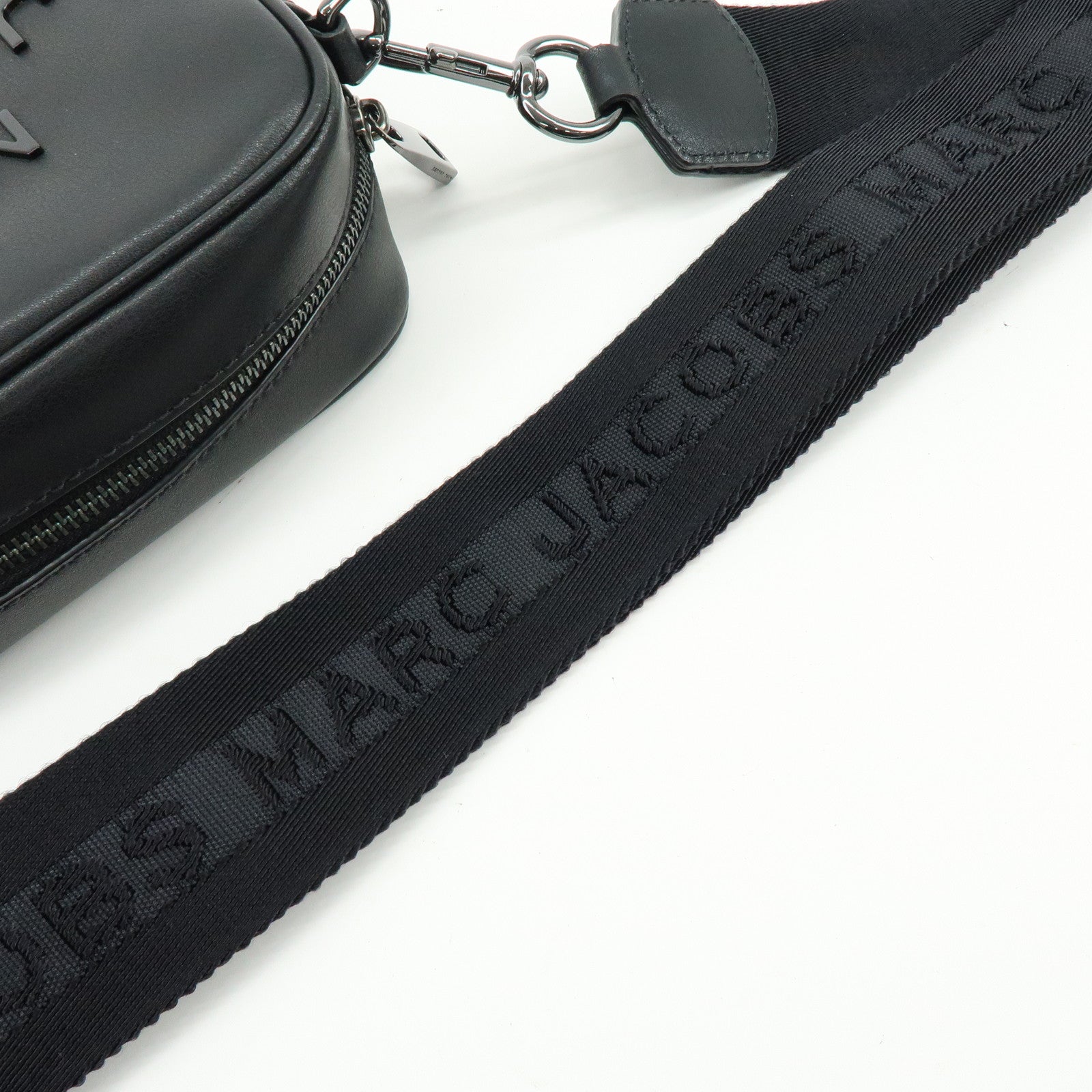 MARC JACOBS Leather Nylon Shoulder Bag Crossbody Bag Black