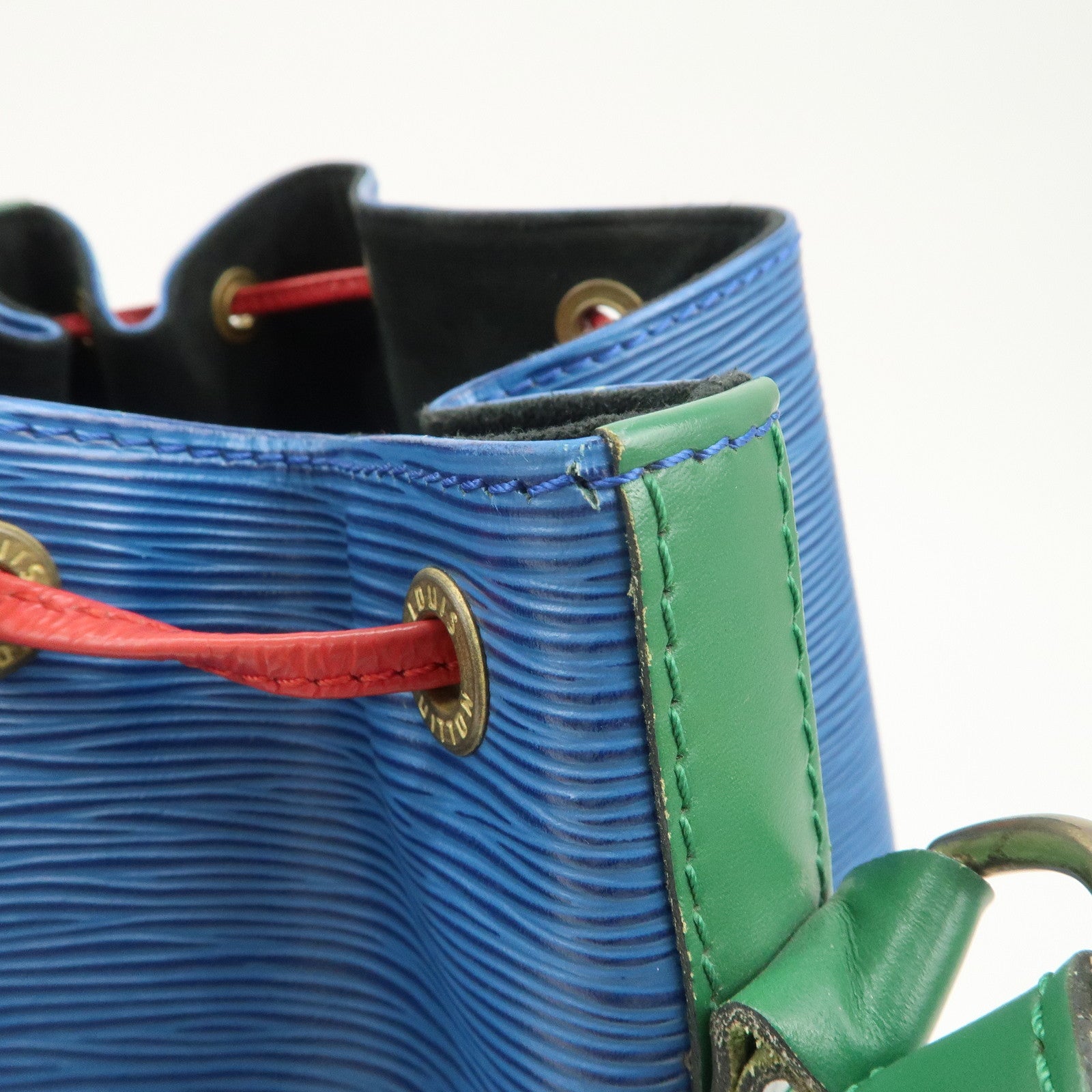 Louis Vuitton Epi Noe Tricolor Shoulder Bag Blue Green Red M44082