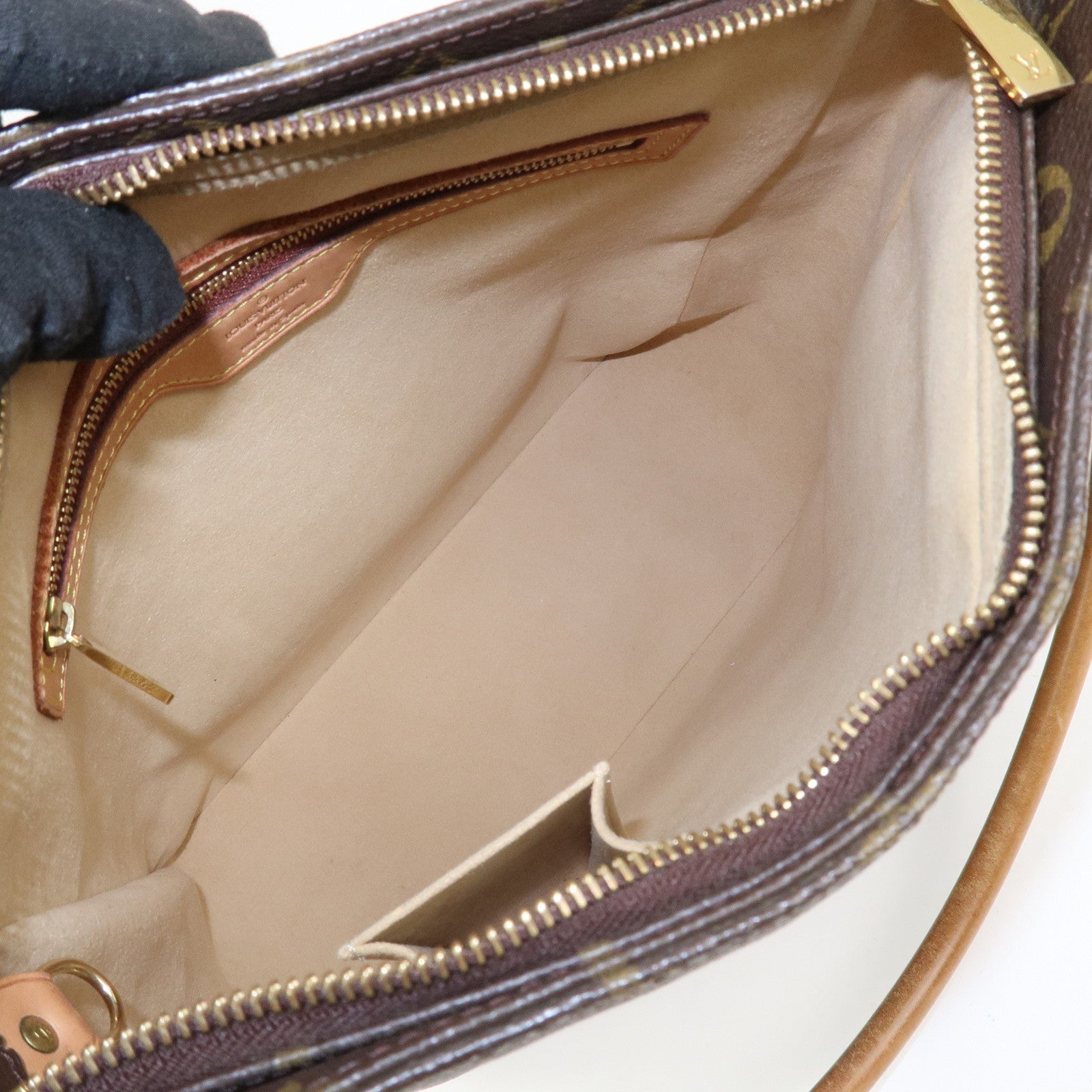 Louis Vuitton Monogram Looping GM Shoulder Bag Bown M51145