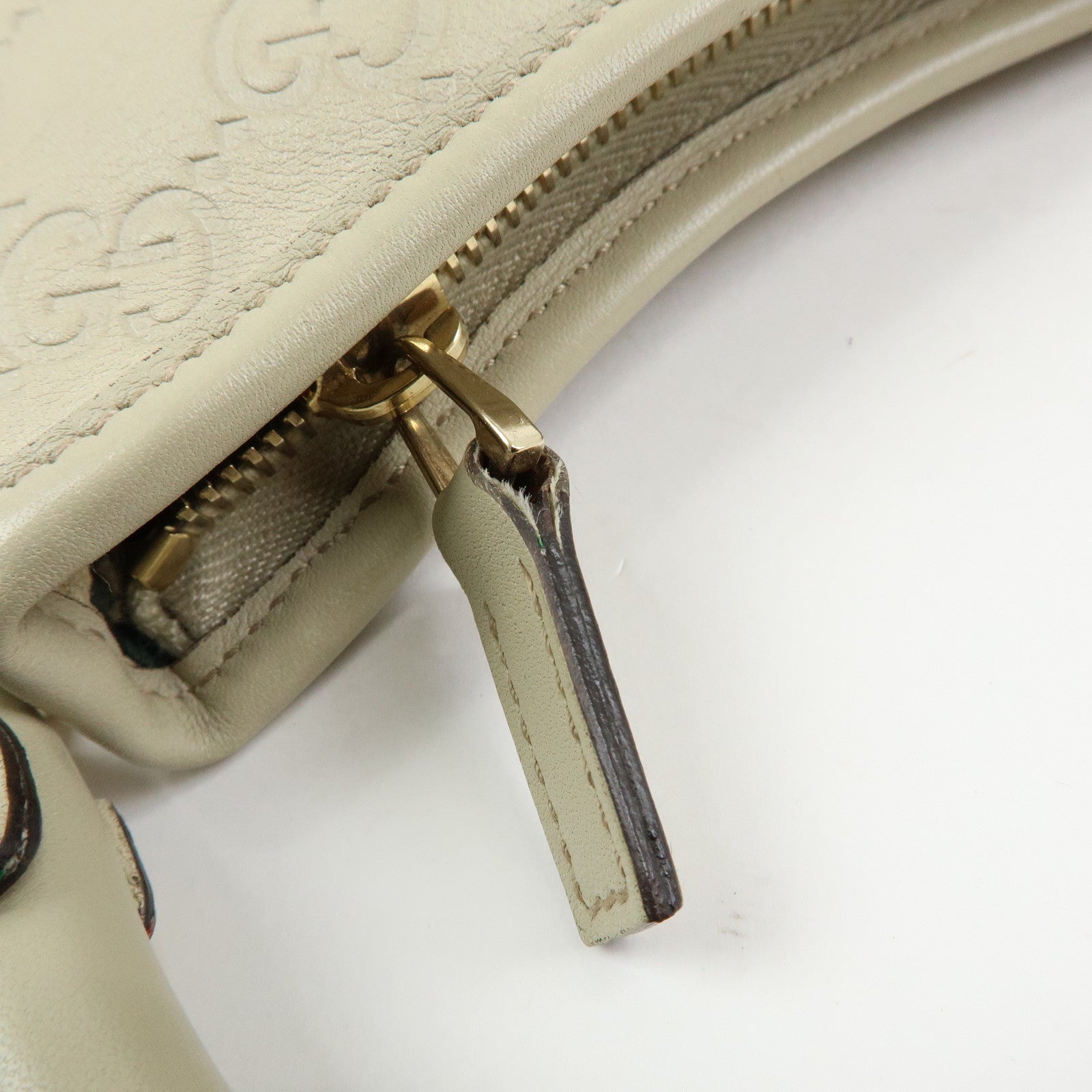 GUCCI Abbey Guccissima Leather Shoulder Bag Hand Bag White 130737