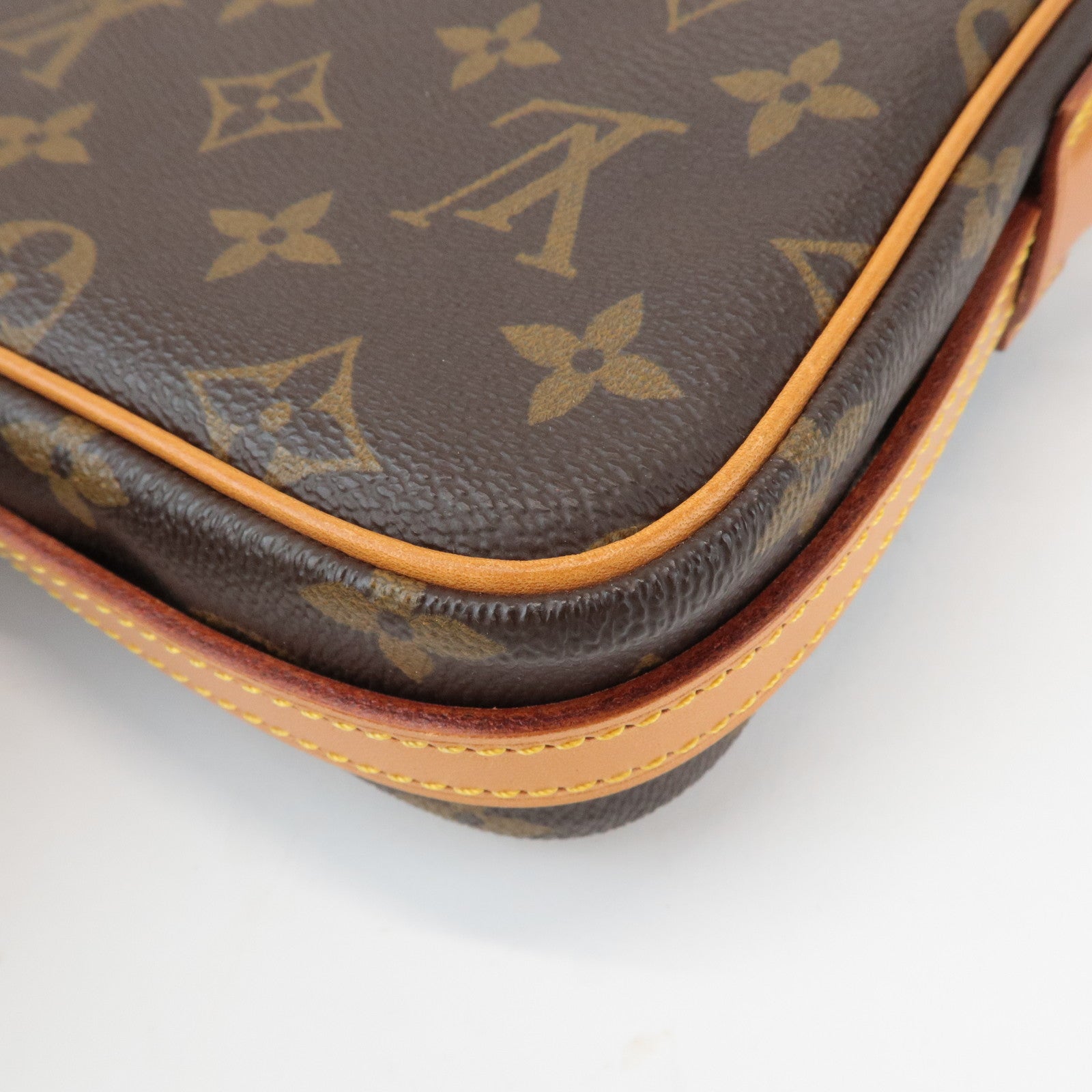 Louis Vuitton Monogram Canvas Saint Germain 24 Shoulder Bag M51210
