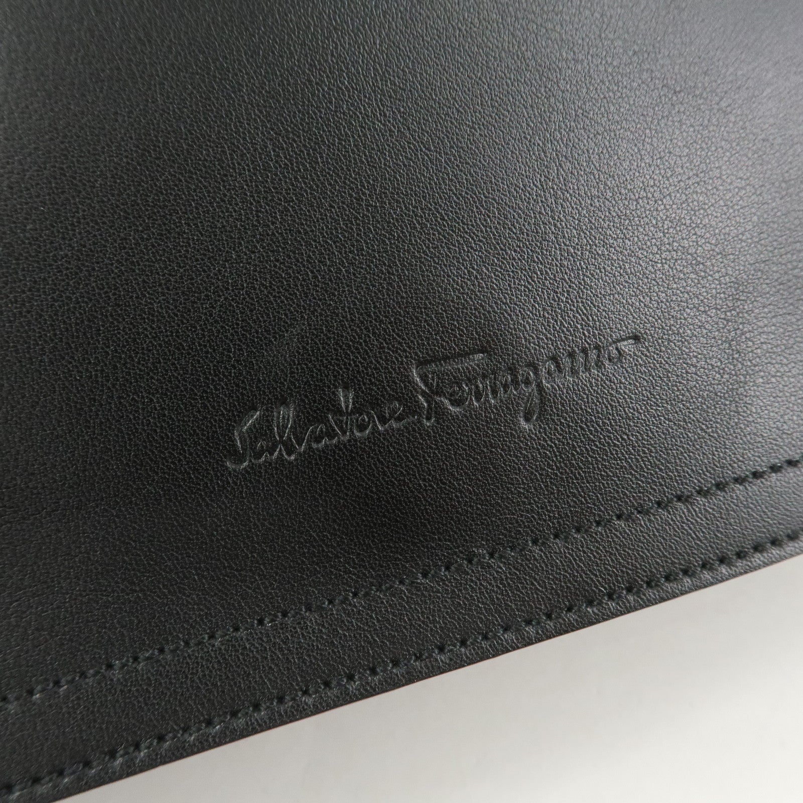 Ferragamo Gancini Logo Leather Shoulder Bag Hand Bag Black