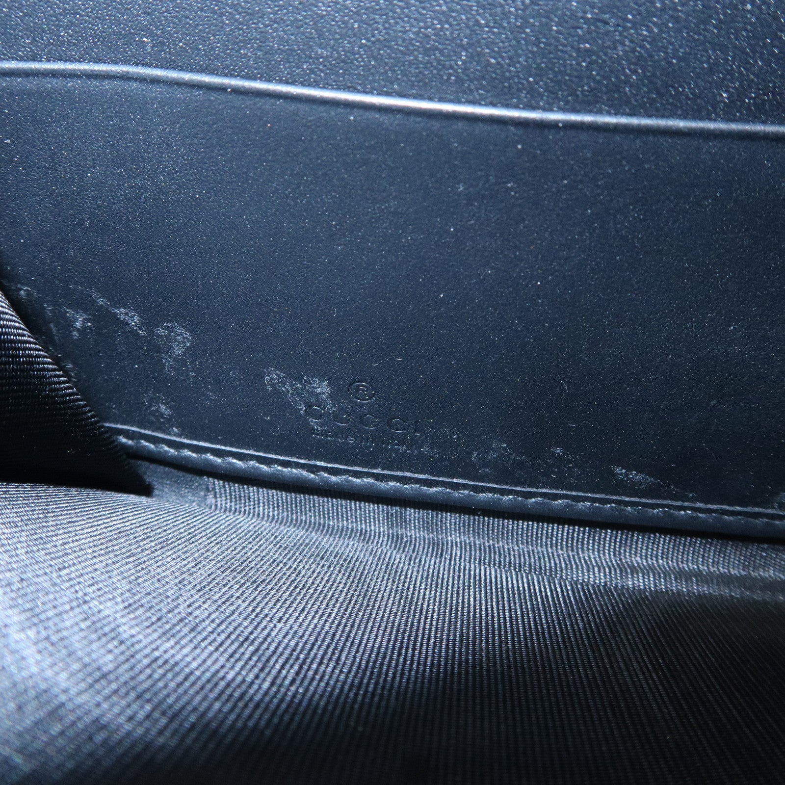 GUCCI GG Supreme Leather Round Zippy Wallet Black Beige 410102 Used