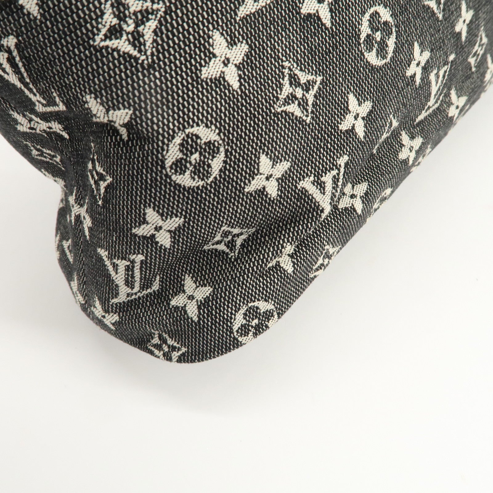 Louis Vuitton Monogram Mini Lucille PM Hand Bag Noir M92610