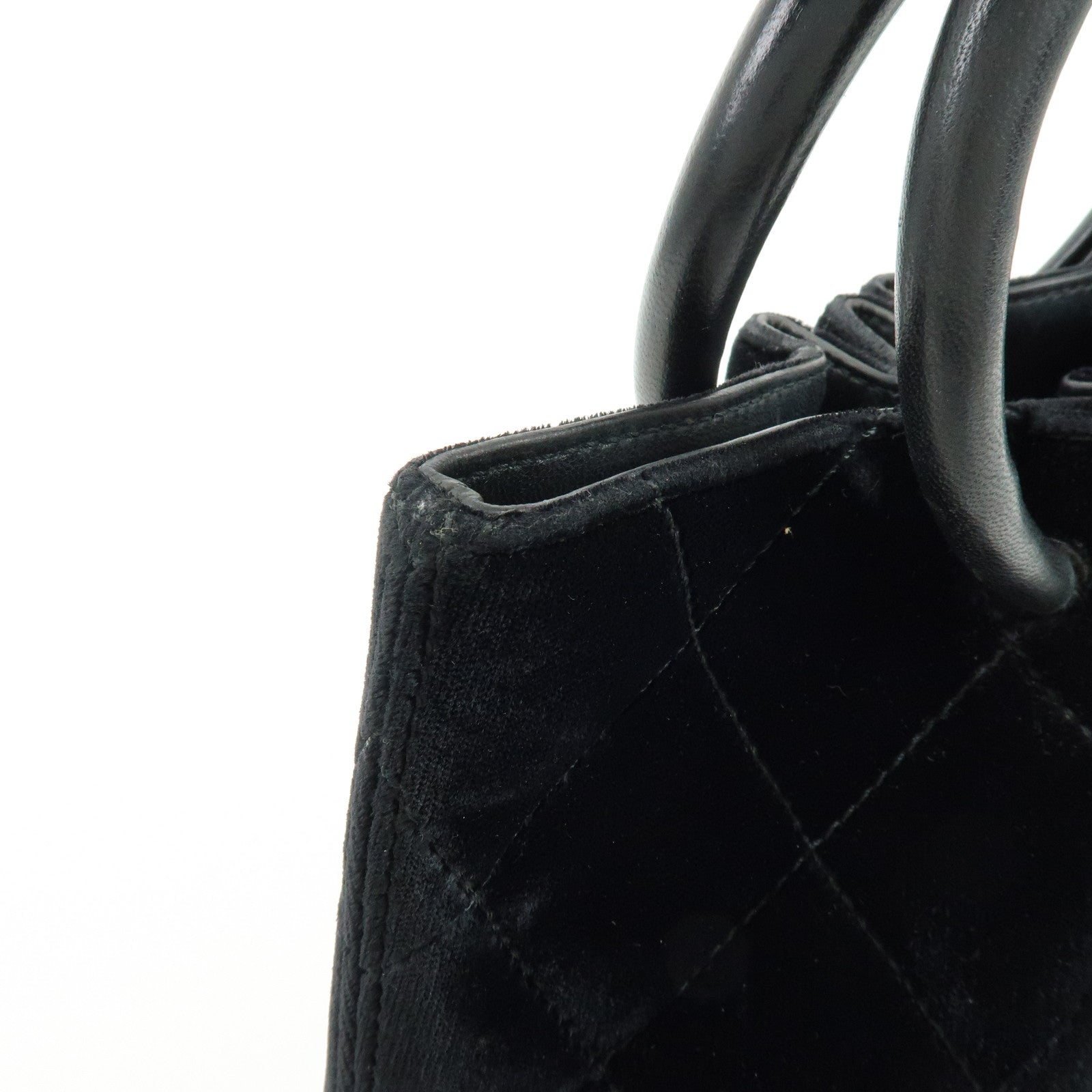 CHANEL Matelasse Circle Handle COCO Mark Velvet Lambskin Hand Bag