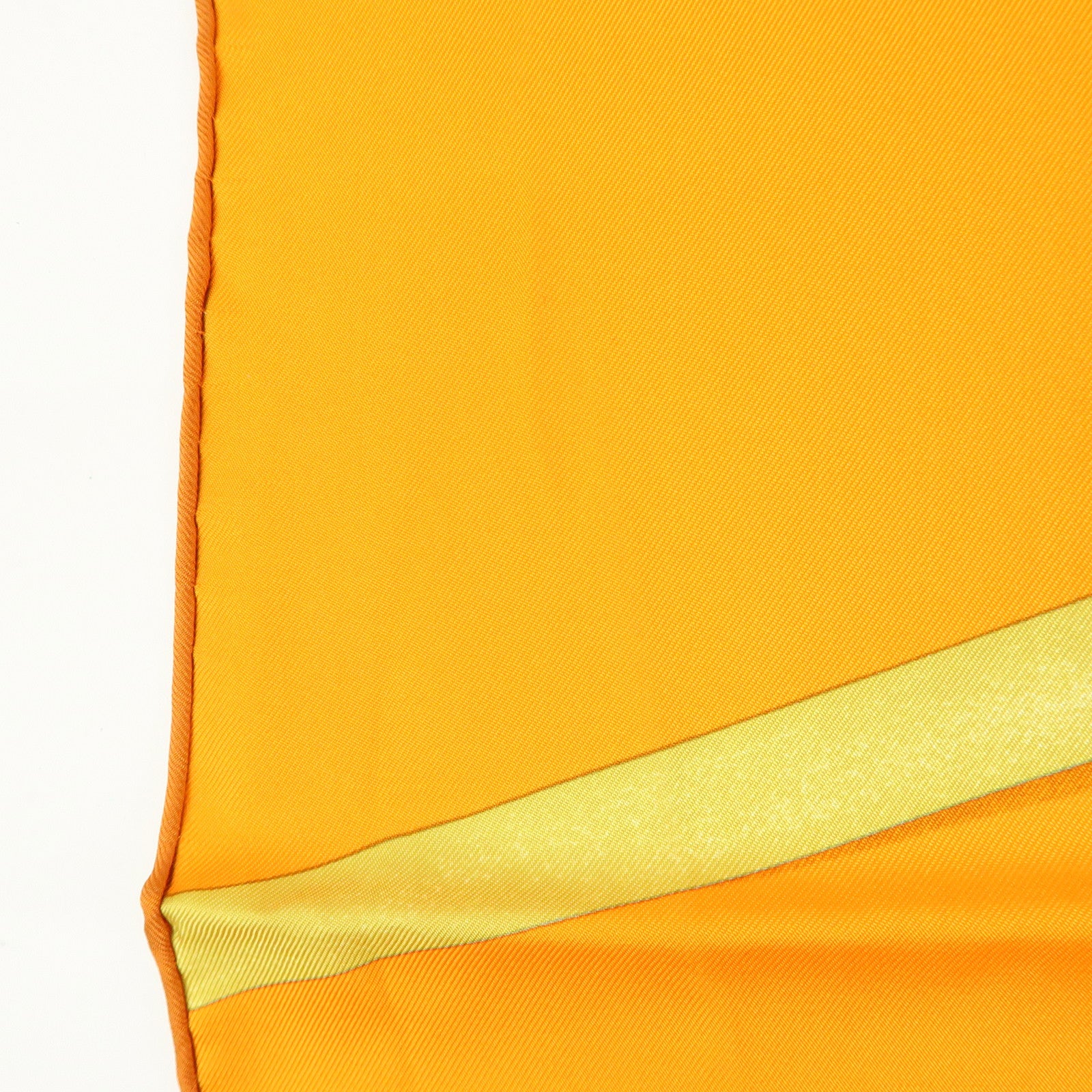 HERMES Carre 90 Silk 100% Scarf ATTRAPE TES REVES Orange