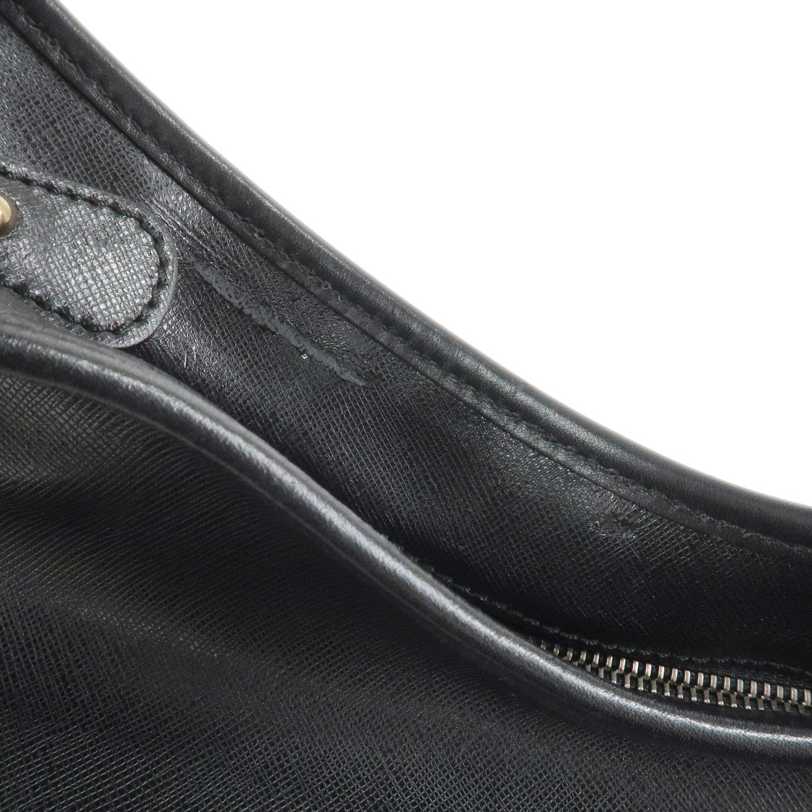 Ferragamo Gancini Leather Shoulder Bag Hand Bag Black EE-21 C660