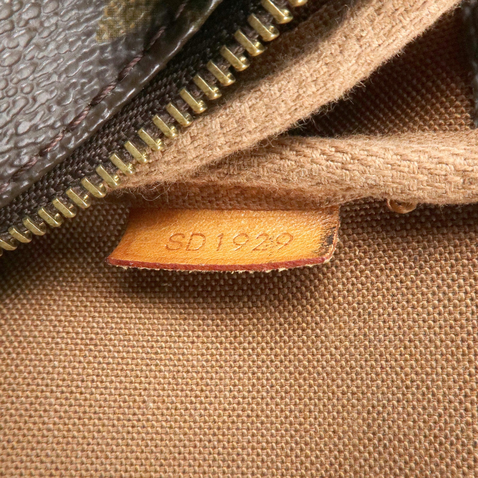 Louis Vuitton Monogram Pochette Accessoires Hand Bag Brown M51980 Used