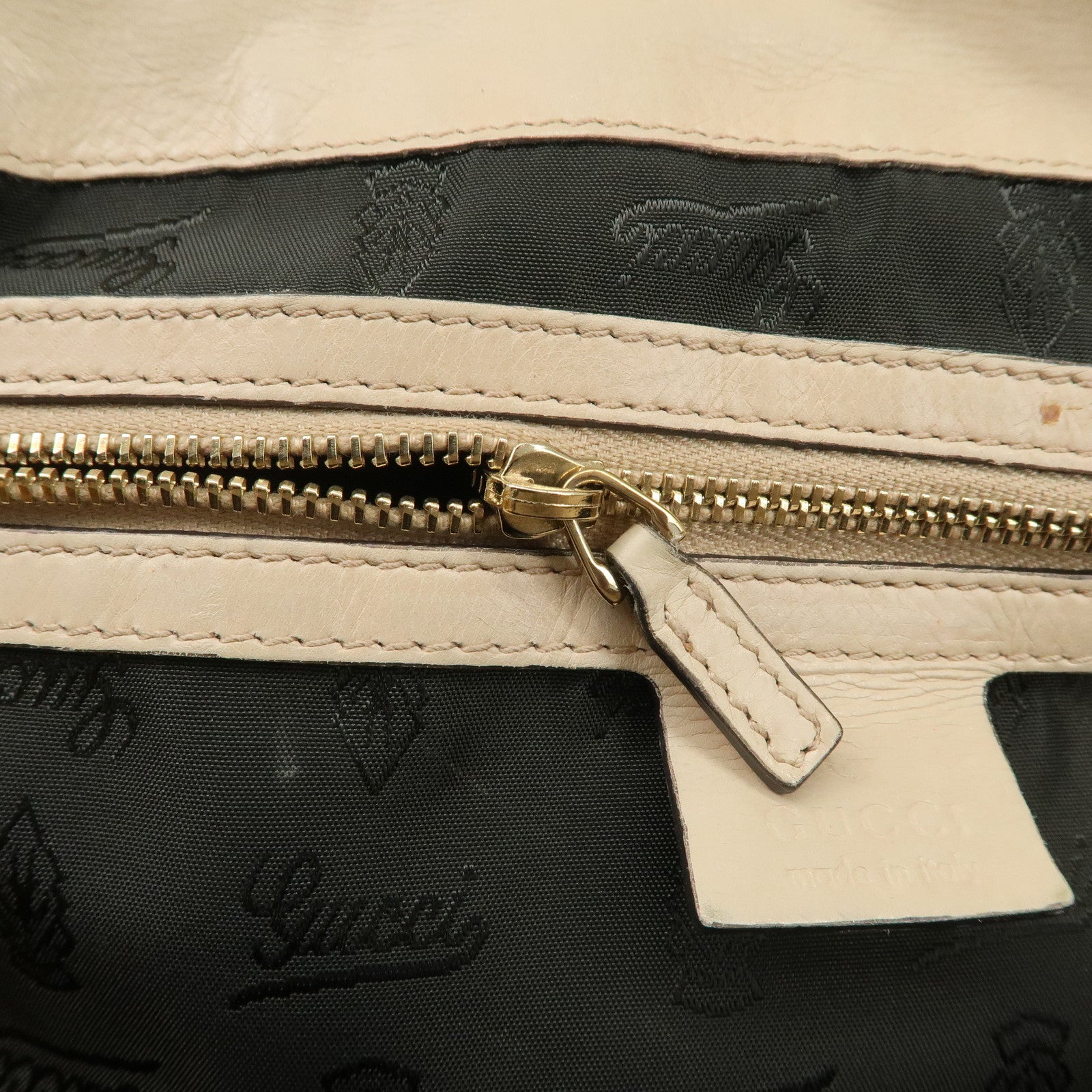 GUCCI Hysteria Patent Leather Hand Bag Tote Bag Yellow 197020