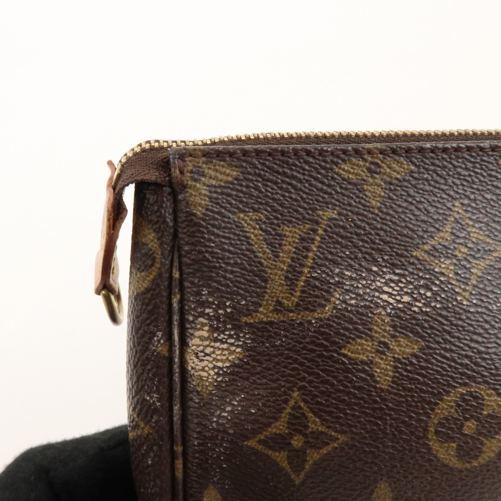 Louis Vuitton Monogram Pochette Accessoires Pouch Hand Bag M51980