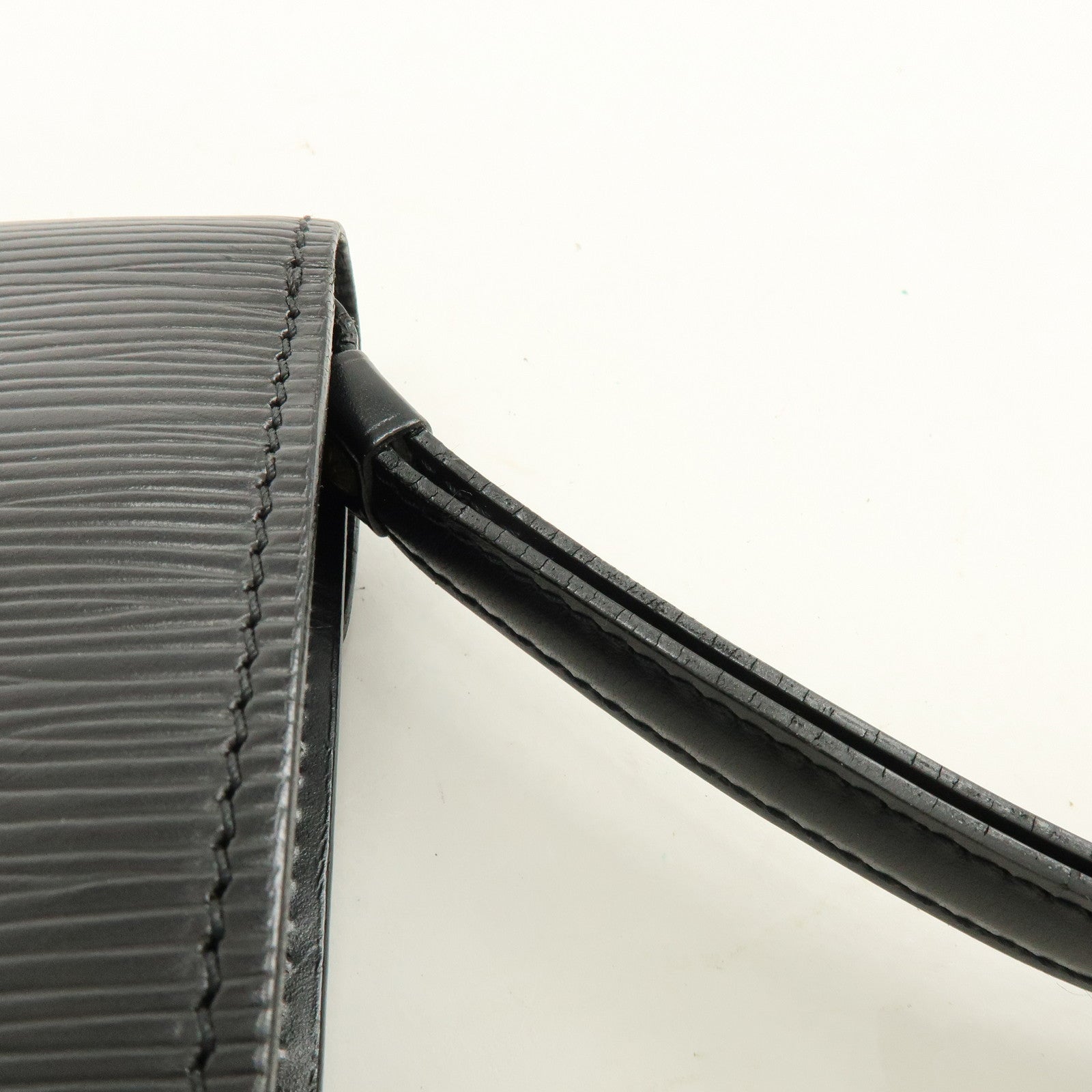 Louis Vuitton Epi Sellier Dragonne Clutch Bag Noir Black M52612