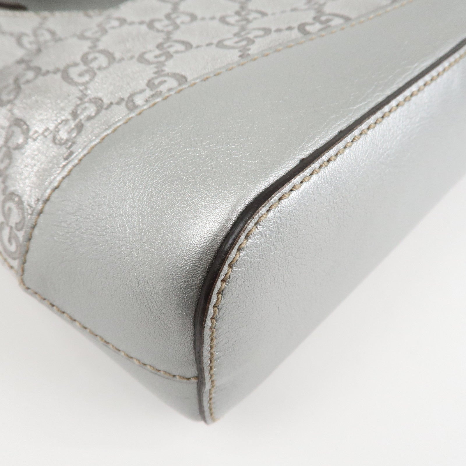 GUCCI Guccissima Leather Shoulder Bag Hand Bag Silver 240020 Used