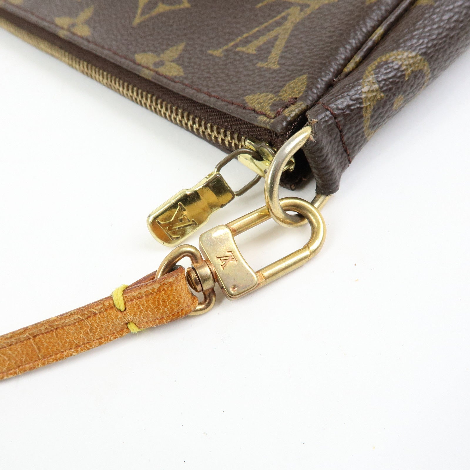 Louis Vuitton Monogram Pochette Accessoires Pouch Hand Bag M51980