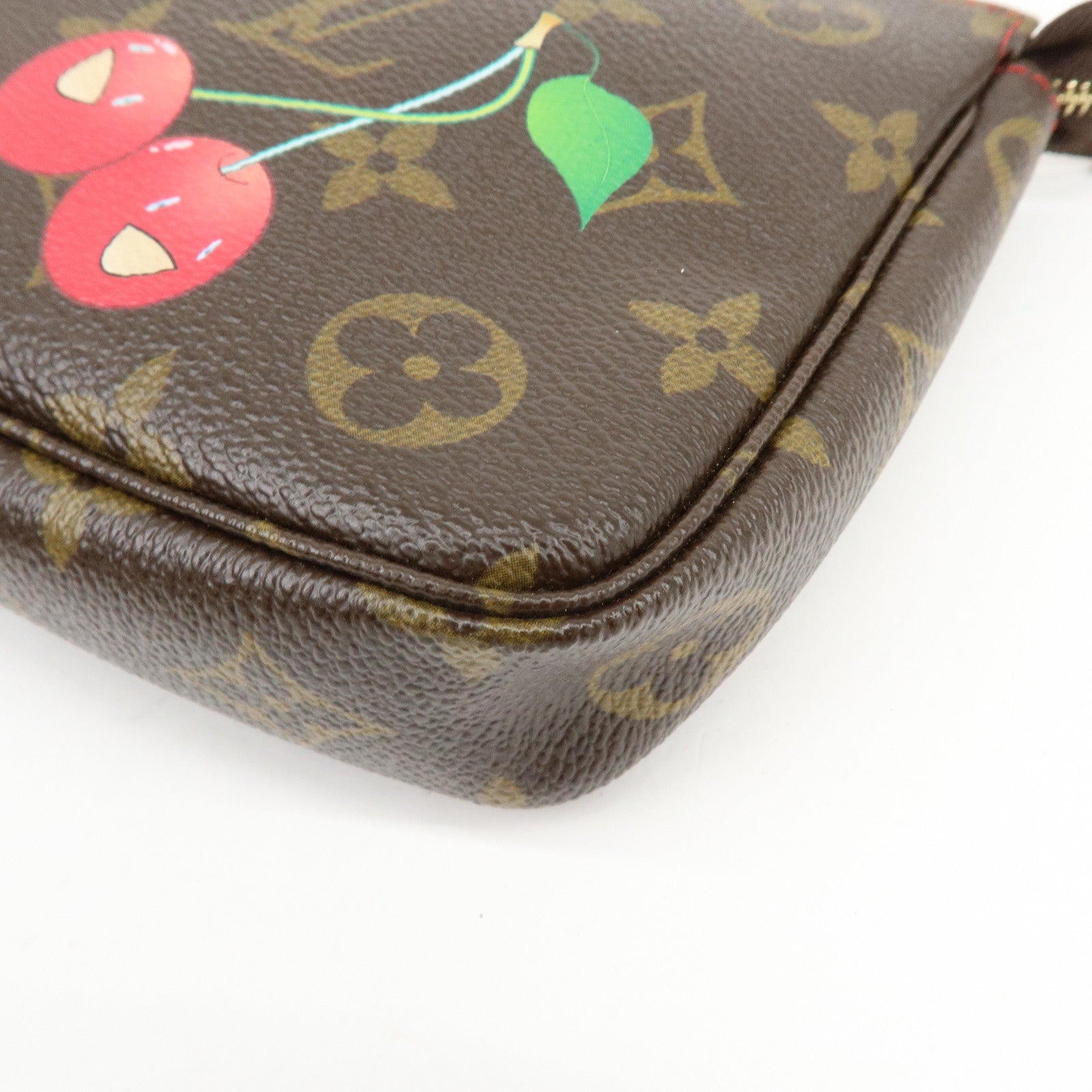 Louis Vuitton Monogram Cherry Pochette Accessoires Pouch M95008