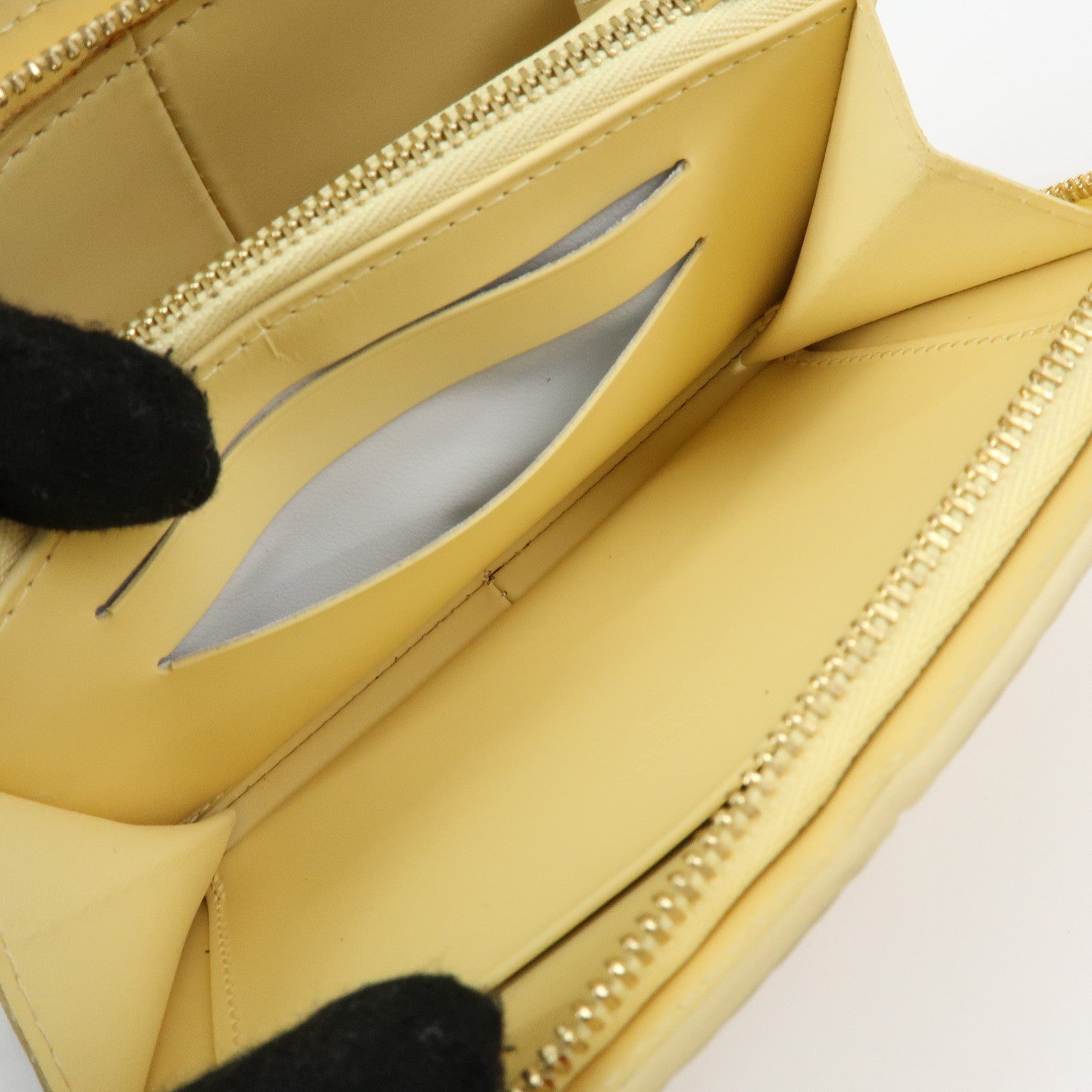 Louis Vuitton Epi Portefeuille Epi Z Coin Case Vanilla M6344A