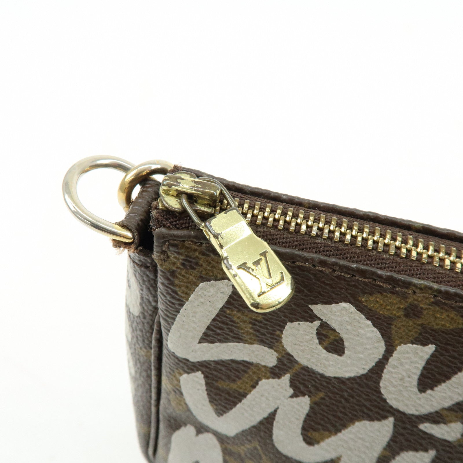 Louis Vuitton Monogram Graffiti Pochette Accessoires Pouch M92192