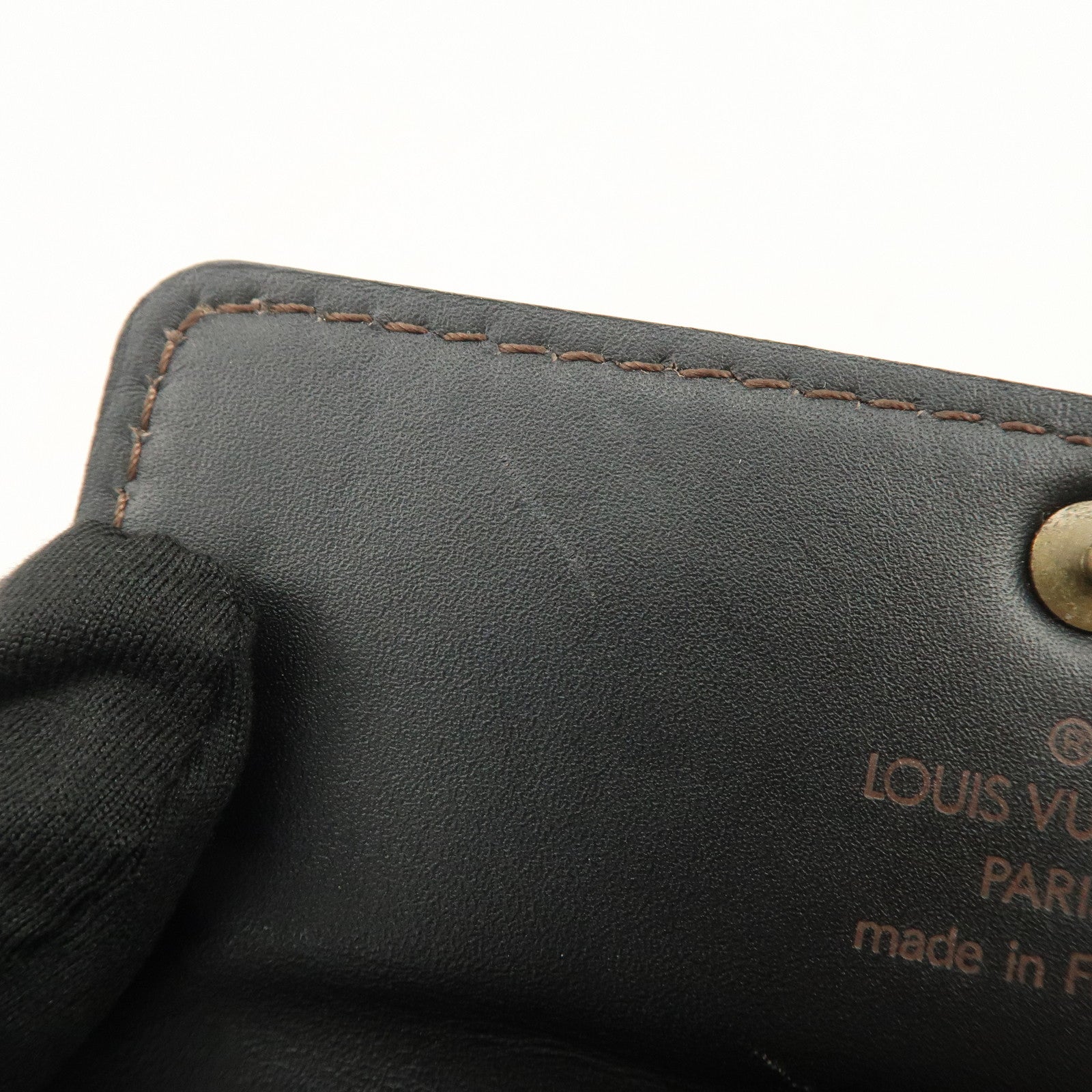 Louis Vuitton Utah Leather Multicles 6 Key Case Cafe M95539