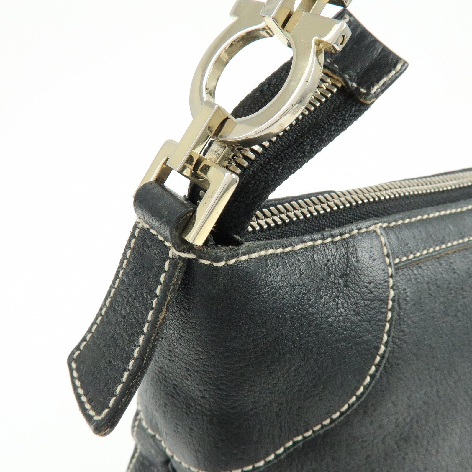 Ferragamo Gancini Leather Shoulder Bag Hand Bag Black