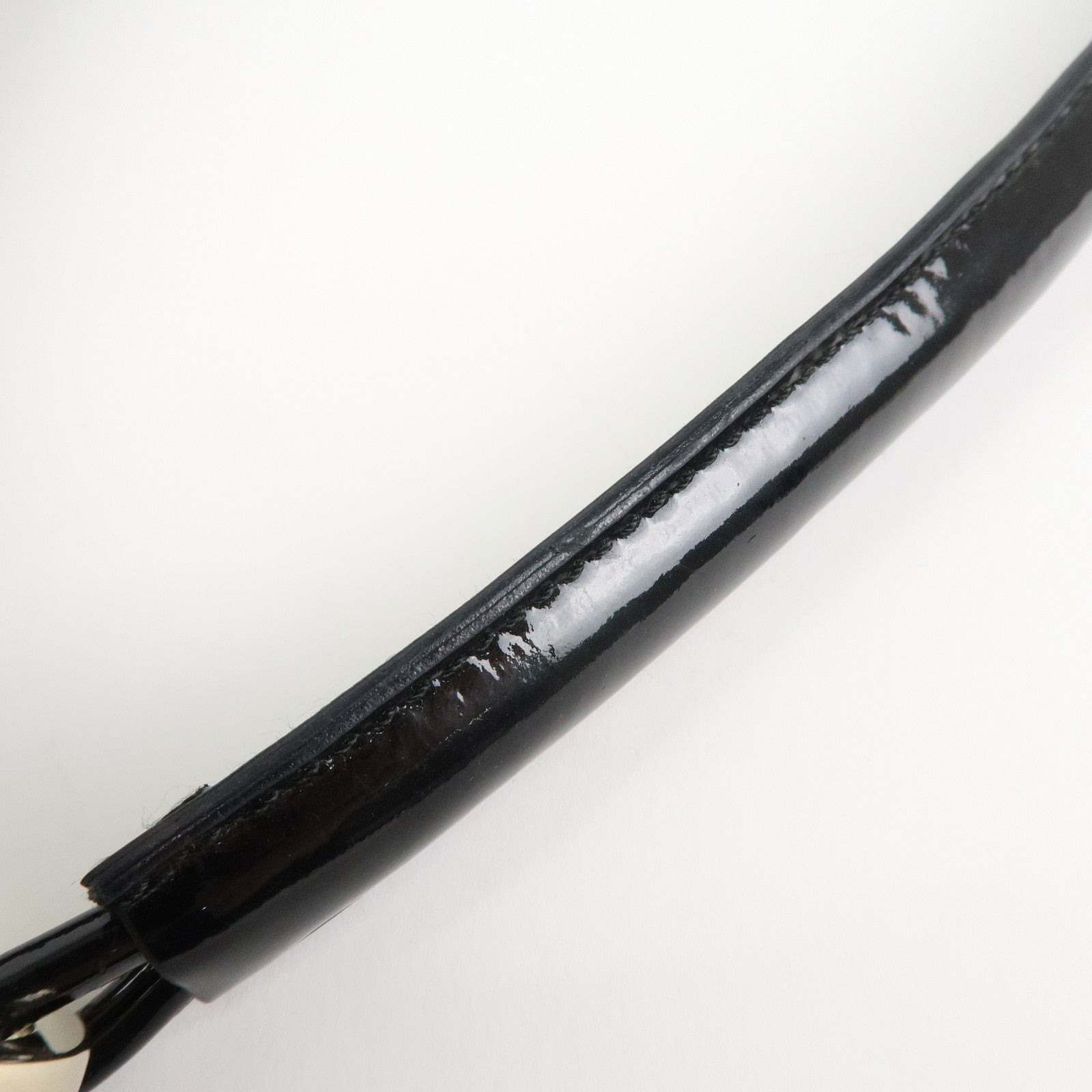 GUCCI GG Canvas Patent Leather Shoulder Bag Black 001.4158 Used