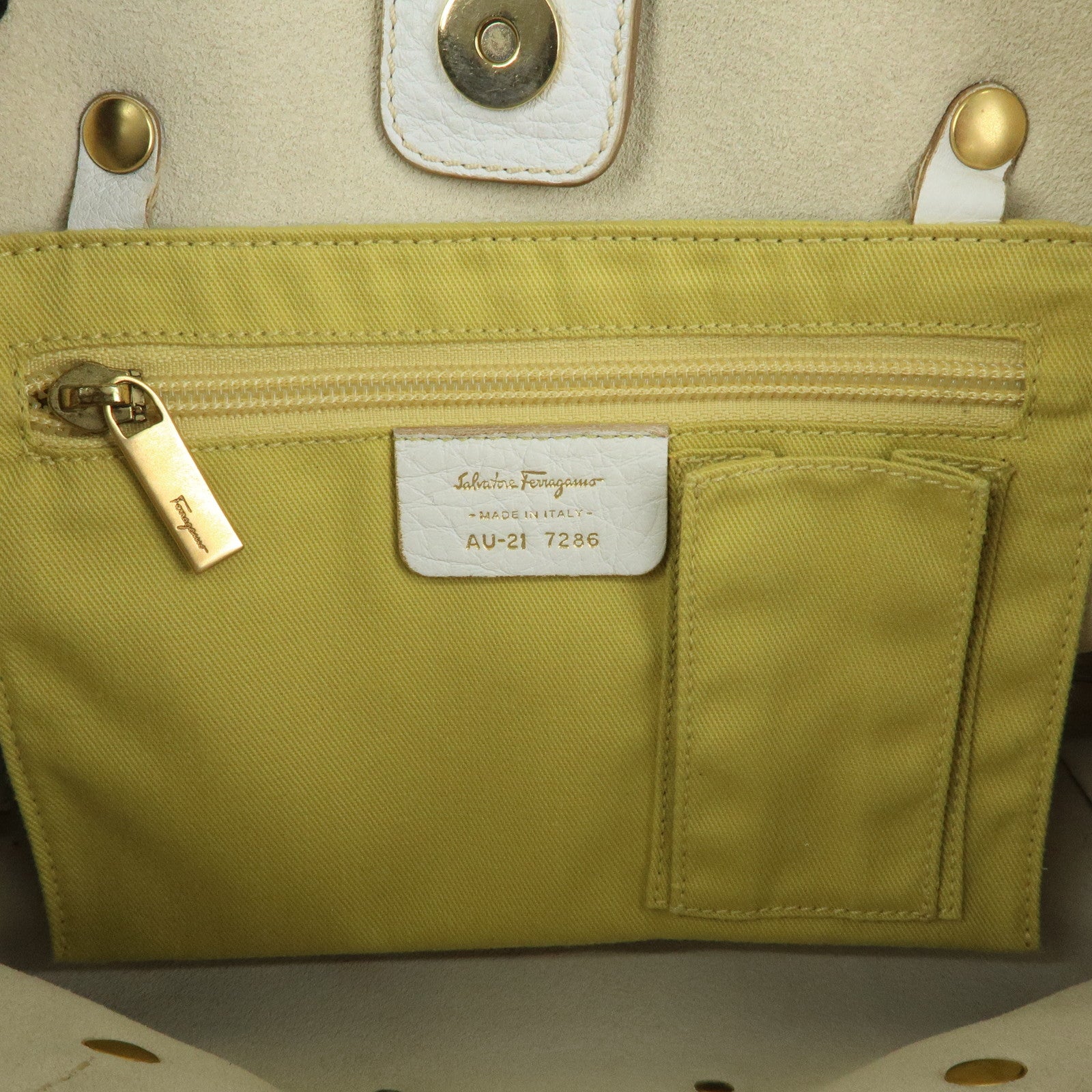 Ferragamo Logo Leather Tote Bag Hand Bag Shoulder Bag White