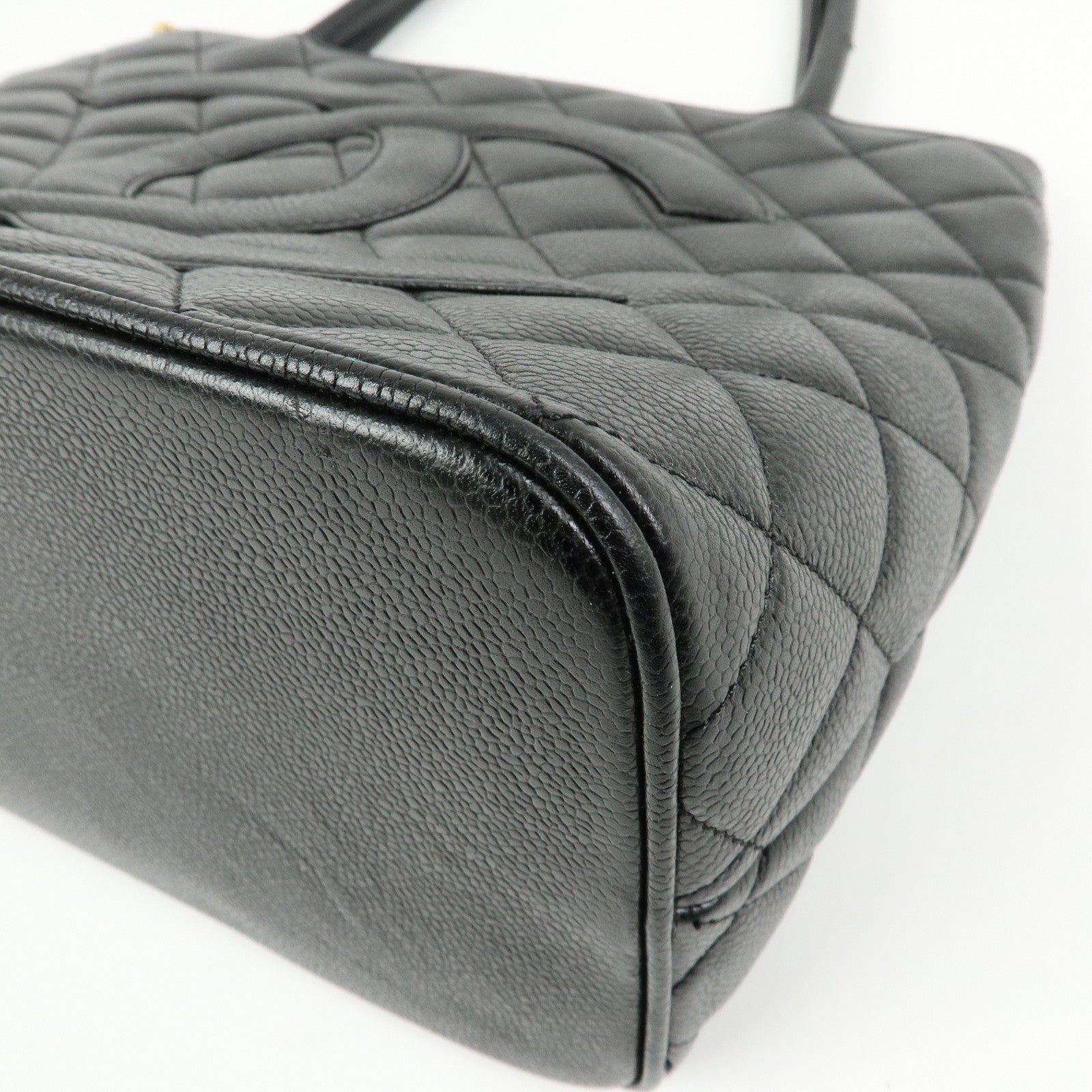 CHANEL Matelasse COCO Mark Caviarskin Medallion Tote Bag A01804