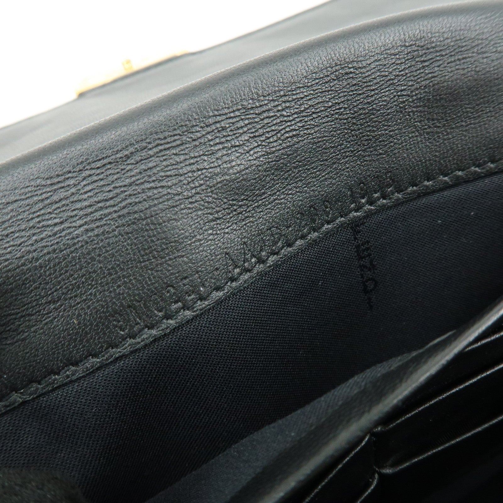 FENDI Zucca Leather Continental Long Wallet Black 8M0251