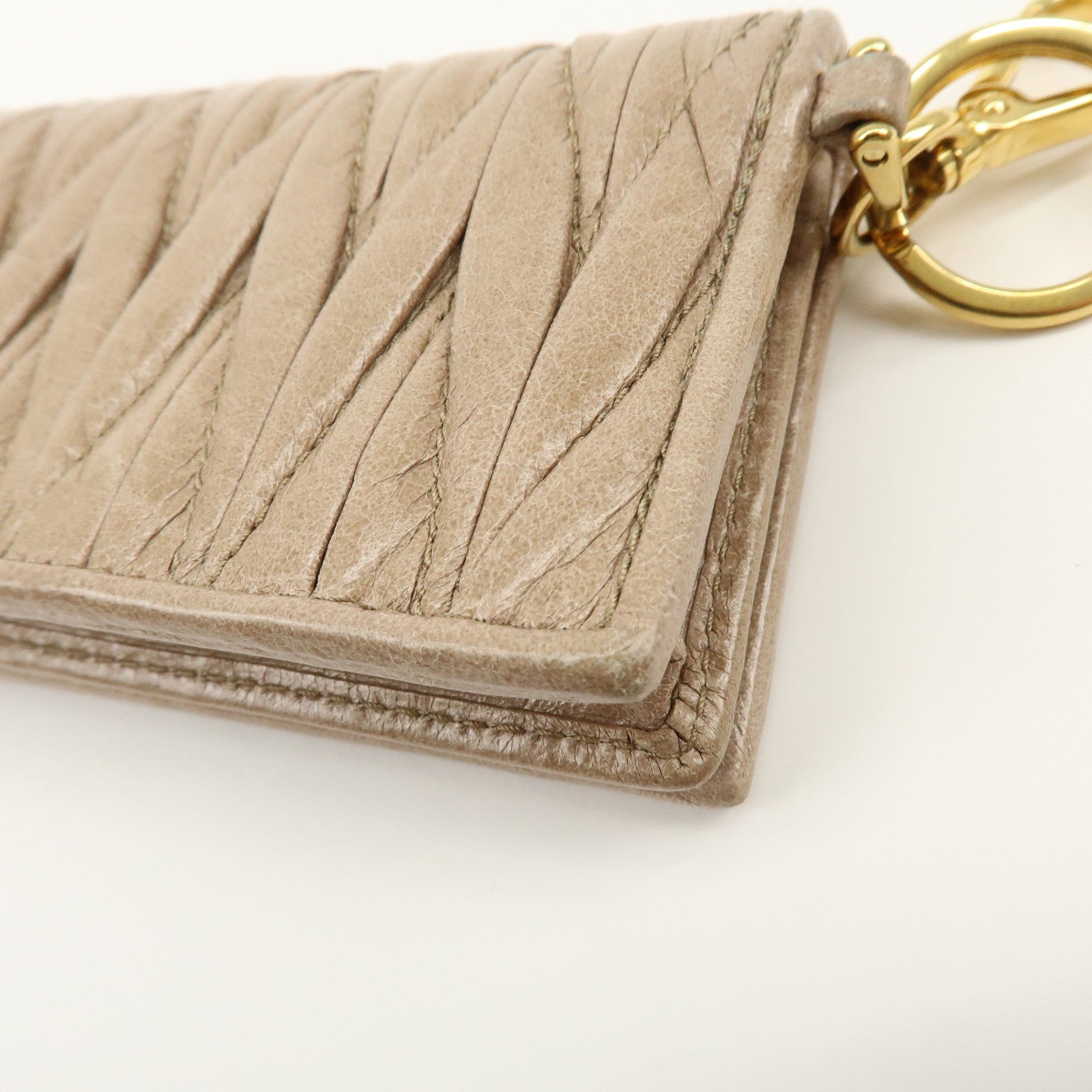 MIU MIU Matelasse Leather Card Case Card Holder Pink Beige 5MC407
