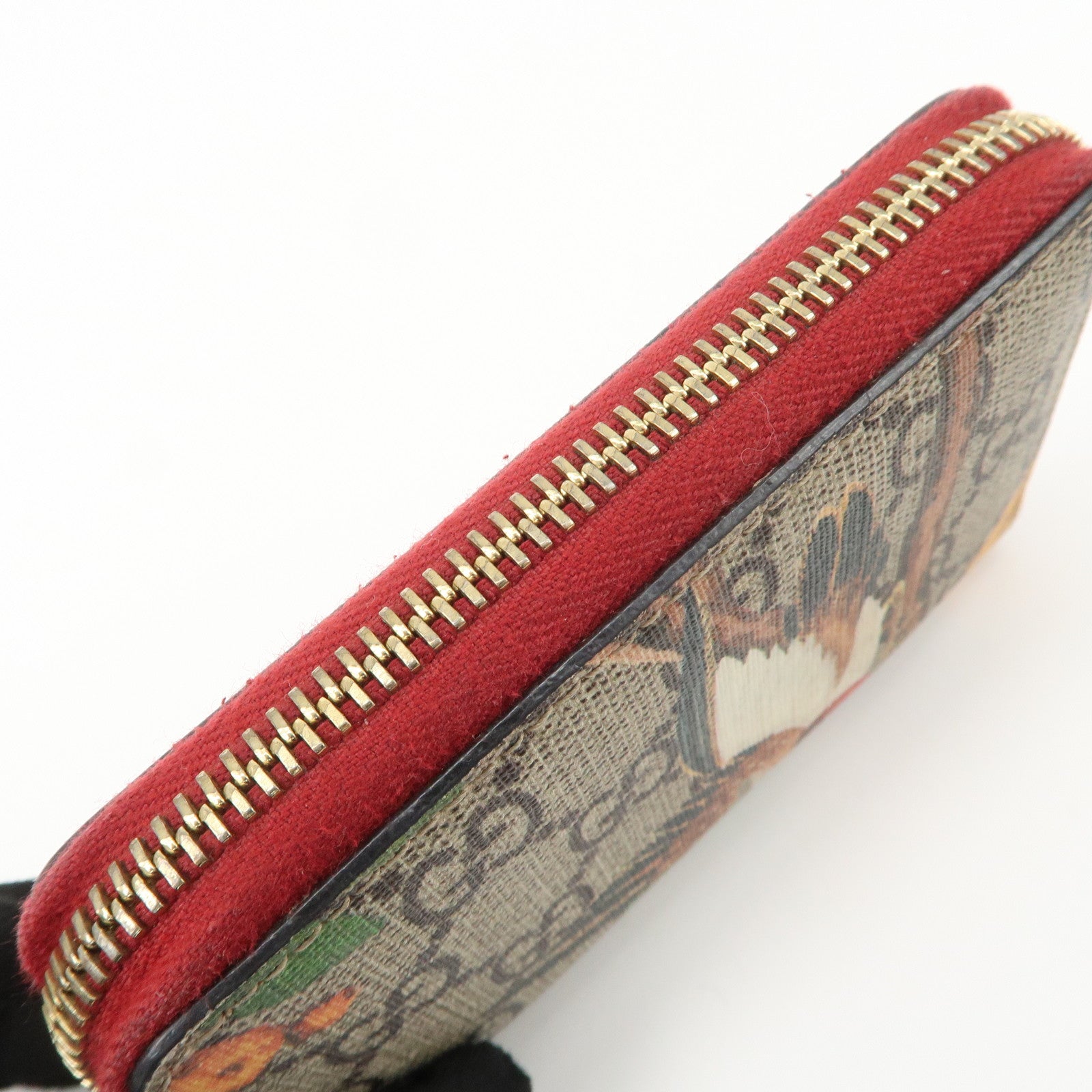 GUCCI GG Supreme Round Zippy Coin Case Beige 424897