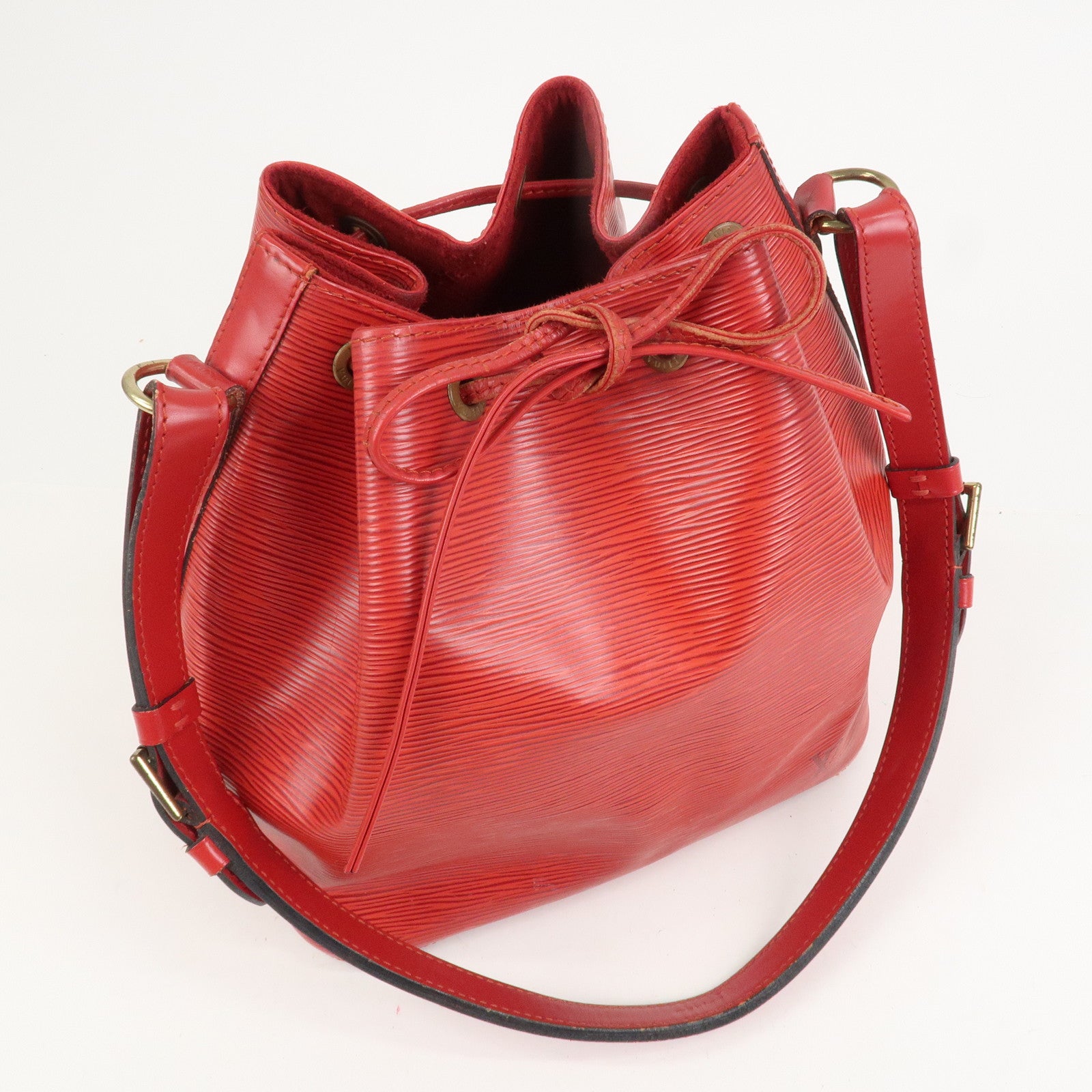 Louis Vuitton Epi Petit Noe Shoulder Bag Castilian Red M44107