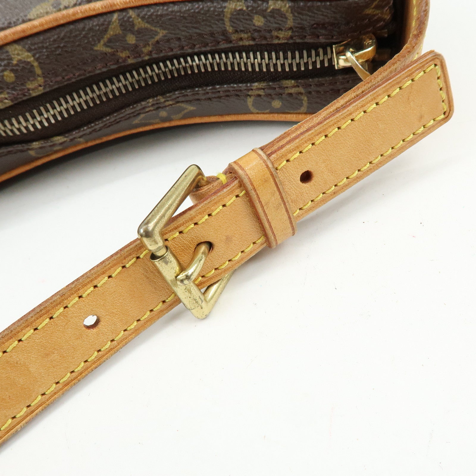 Louis Vuitton Monogram Pochette Croissant Shoulder Hand Bag M51510