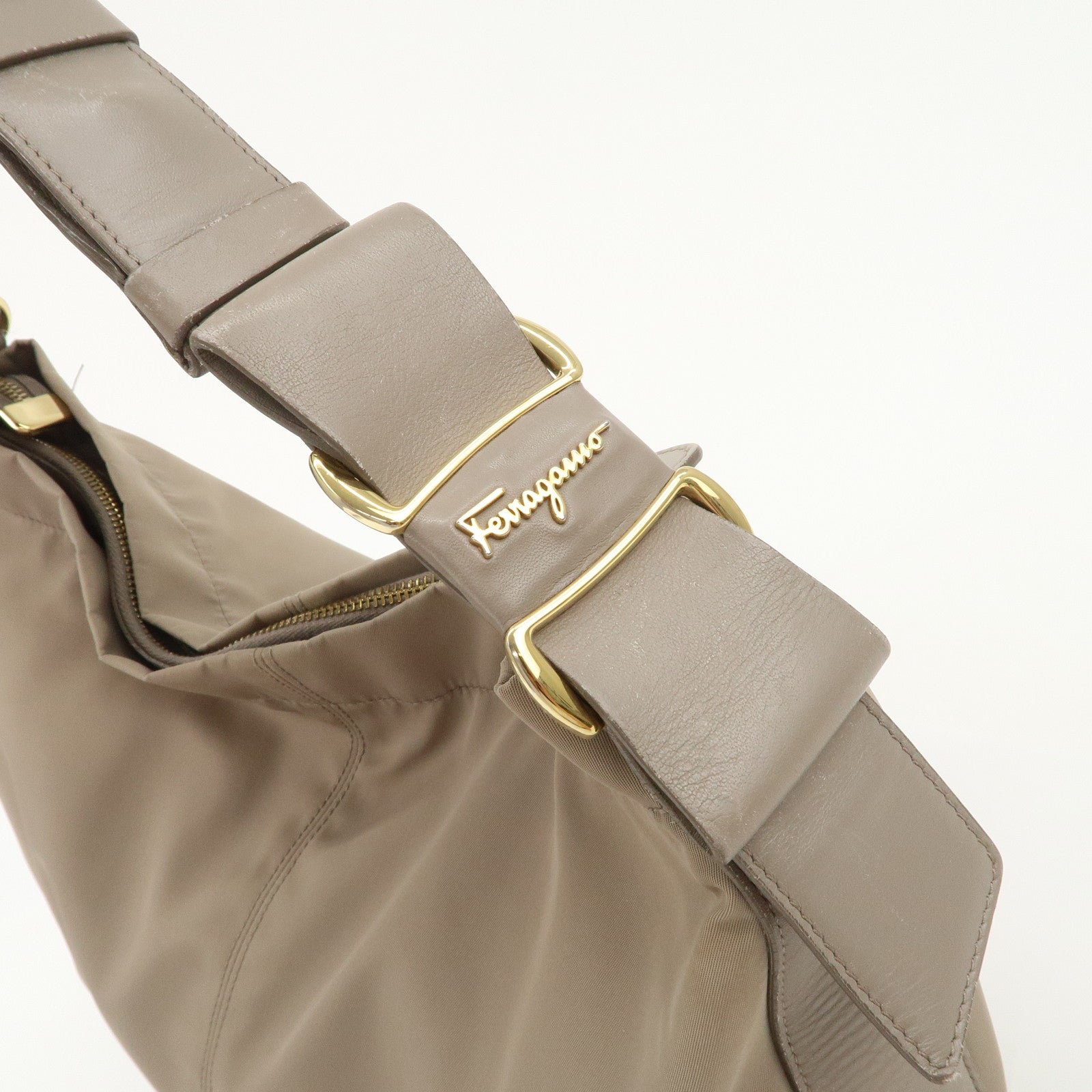 Ferragamo Vara Ribbon Nylon Leather Shoulder Bag Hand Bag Gray