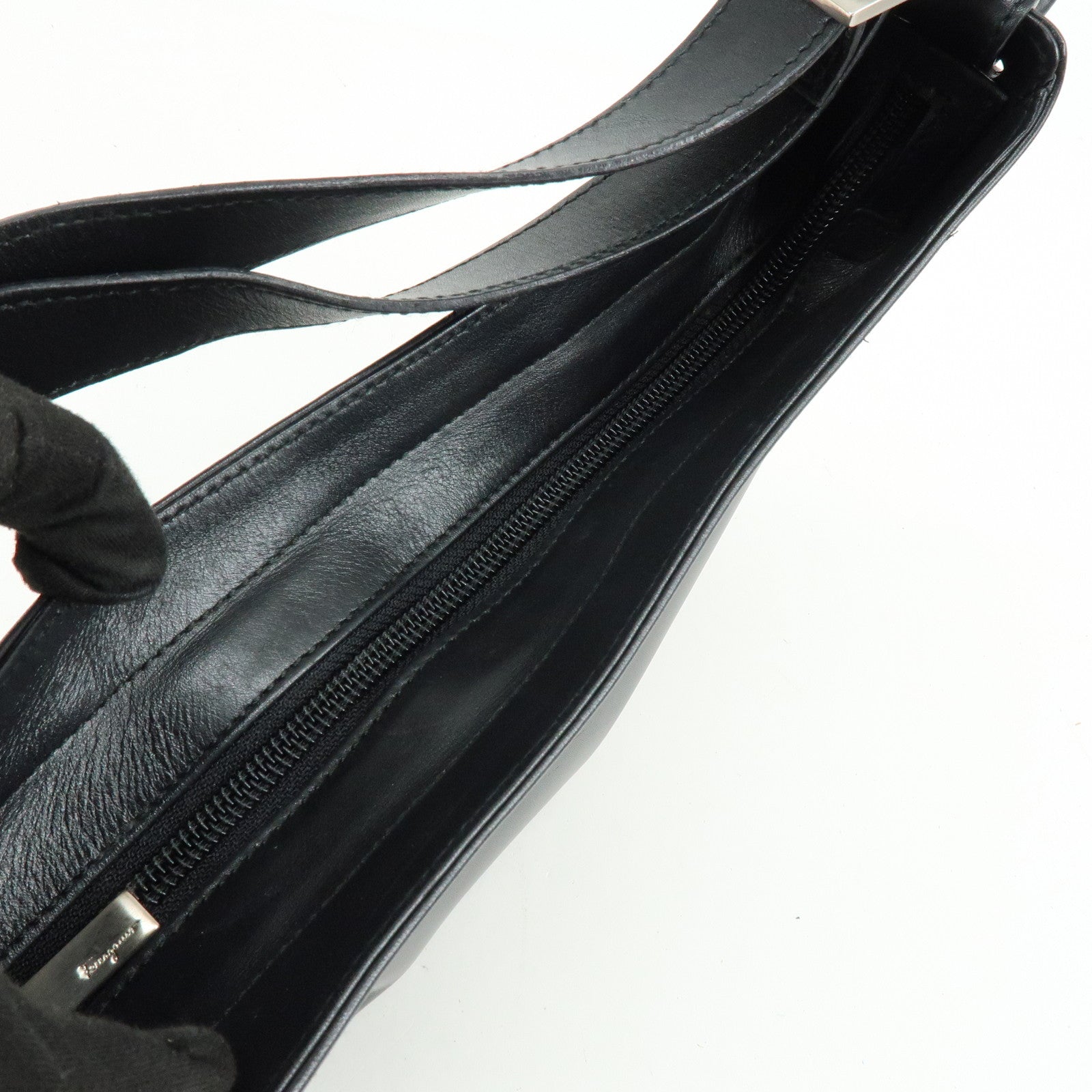 Ferragamo Gancini Leather Shoulder Bag Hand Bag Black