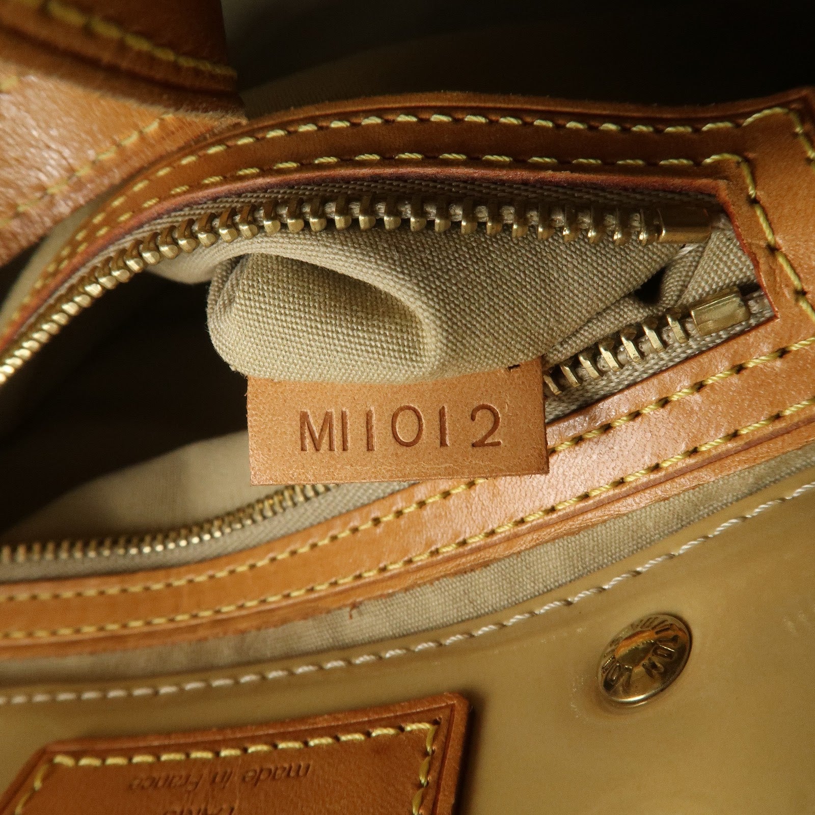 Louis Vuitton Monogram Vernis Lead PM Hand Bag Beige M91144