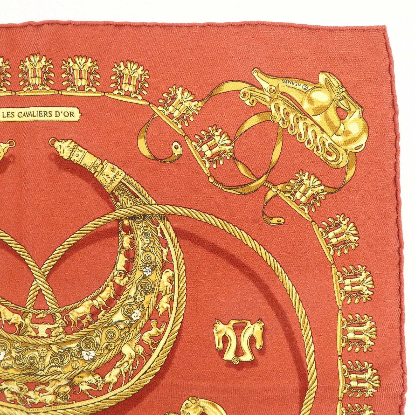 HERMES Carre 45 Silk 100% Scarf LES CAVALIERS D'OR Knight Motif Red