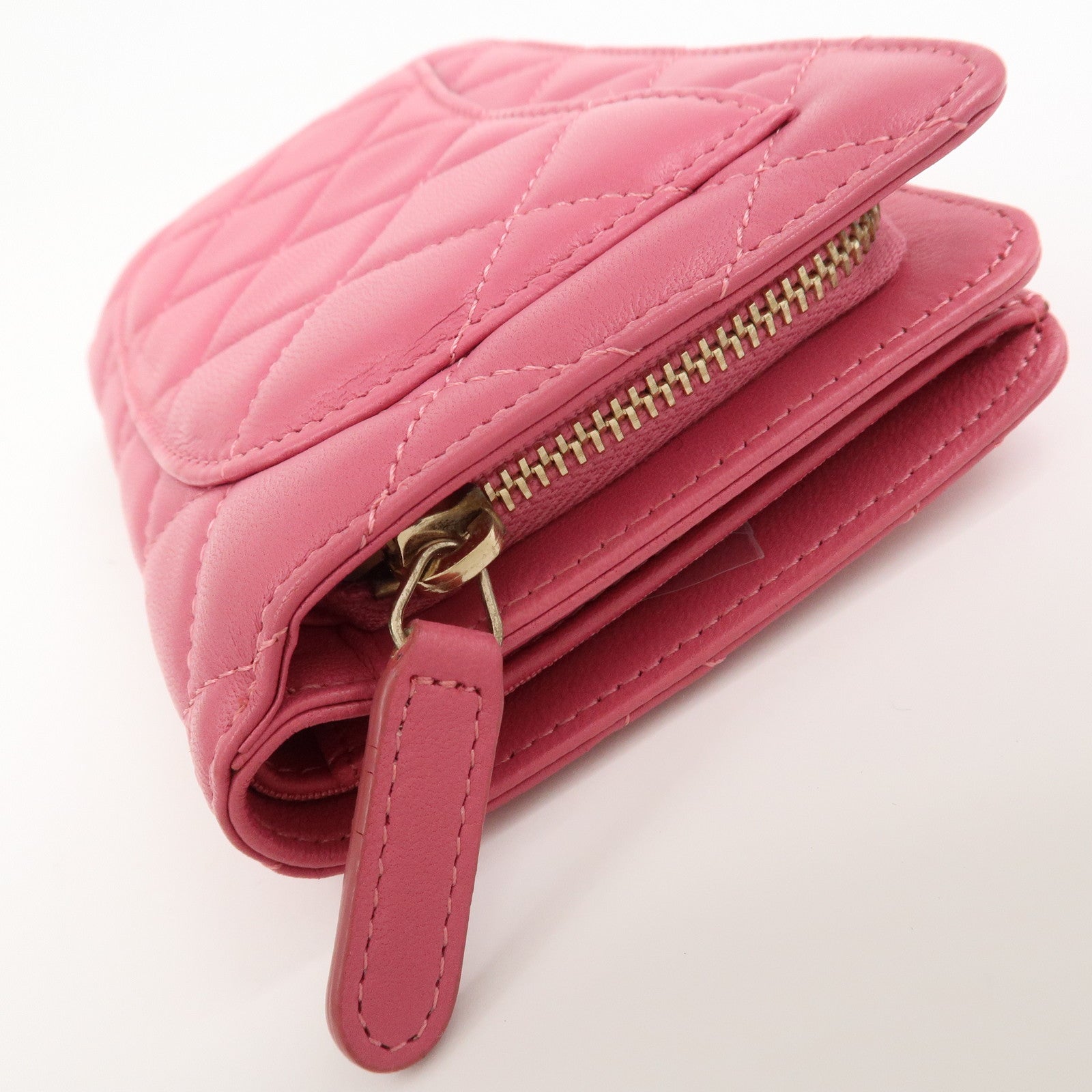 CHANEL Matelasse Lamb Skin Bi-fold Wallet Purse Pink