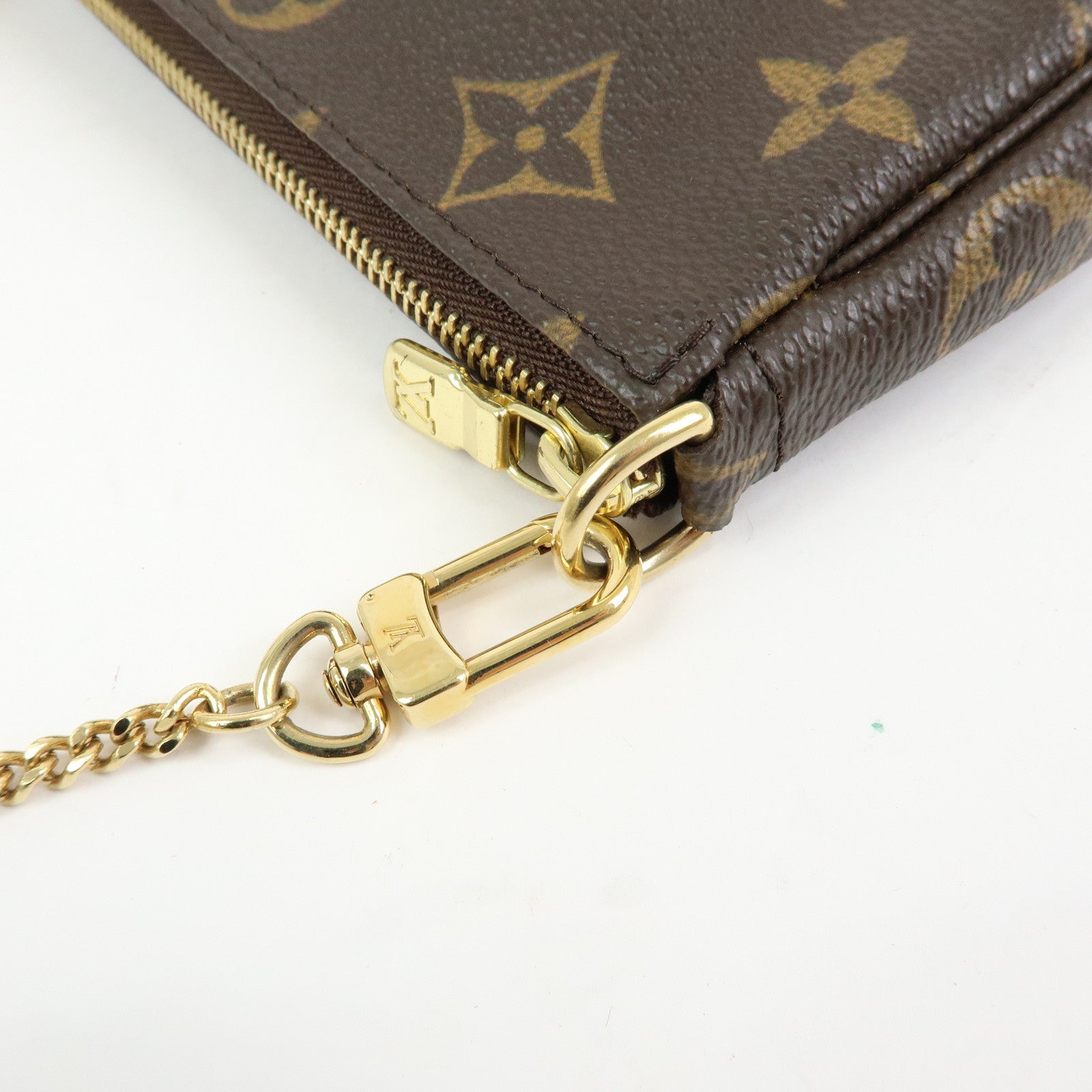 Louis Vuitton Monogram Mini Pochette Accessoires Hand Bag M58009