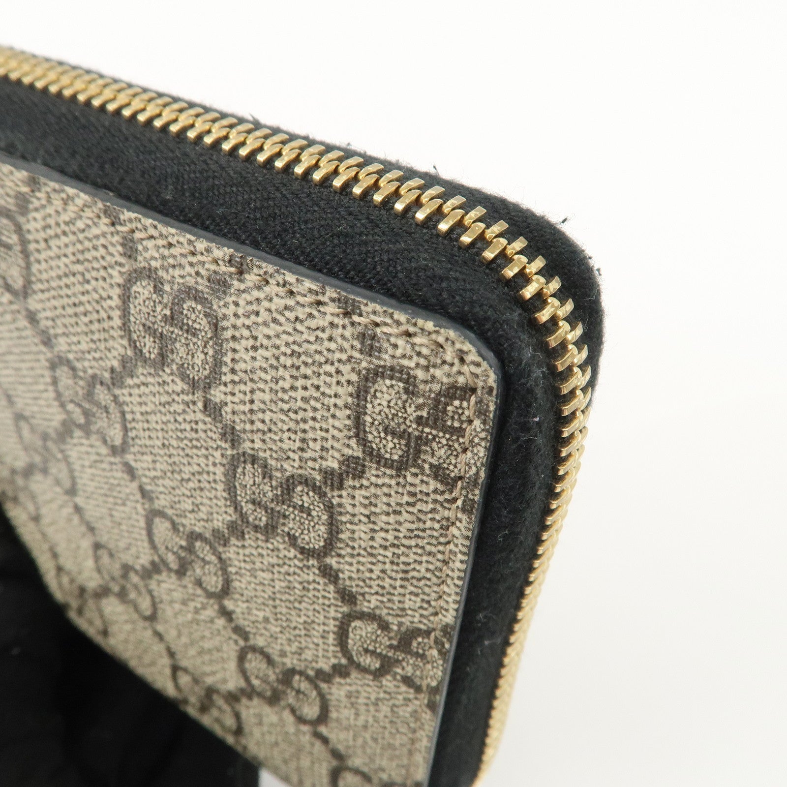 GUCCI GG Supreme Leather Round Zippy Wallet Black Beige 410102 Used