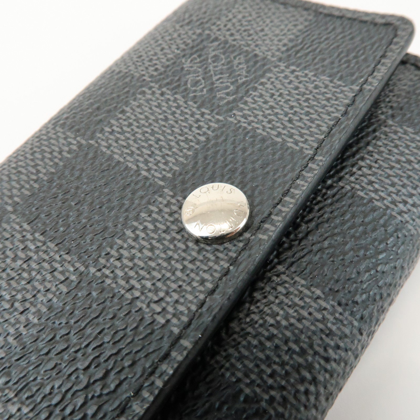 Louis Vuitton Damier Graphite Multicle 6 Key Case Gray Black N62662