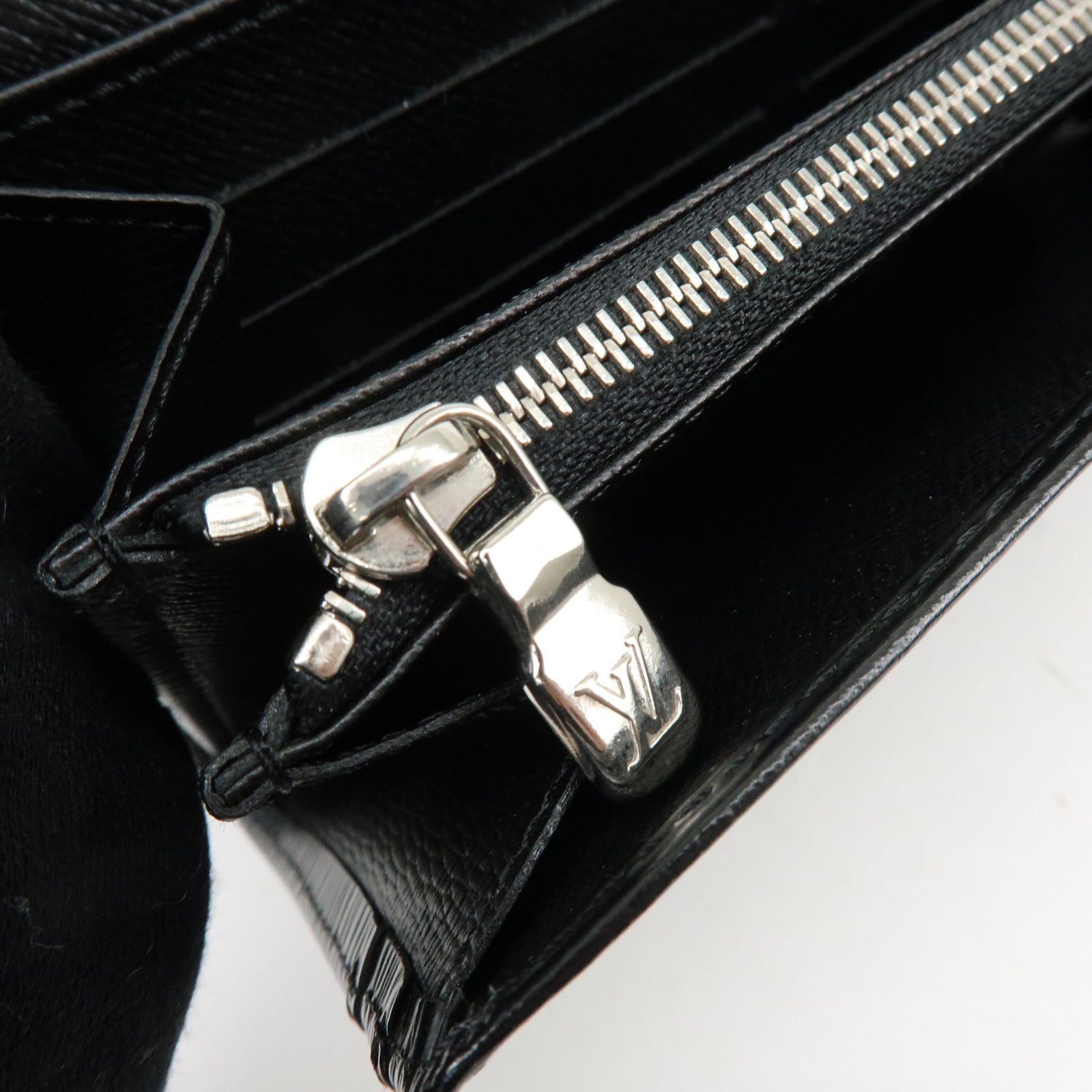 Louis Vuitton Epi Portefeuille Sarah Wallet Noir Black M63742