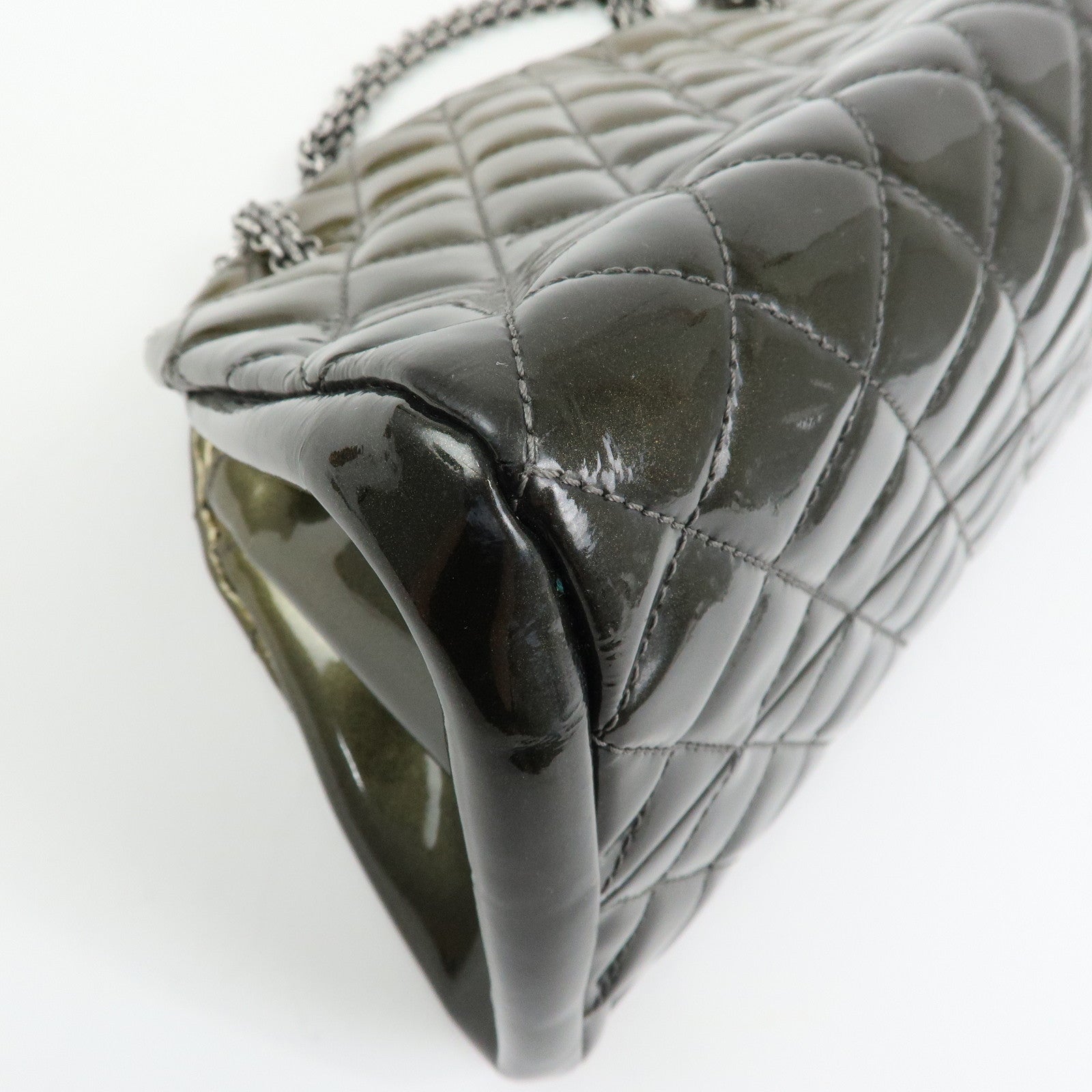 CHANEL Mademoiselle Matelasse Patent Leather Shoulder Bag A50557